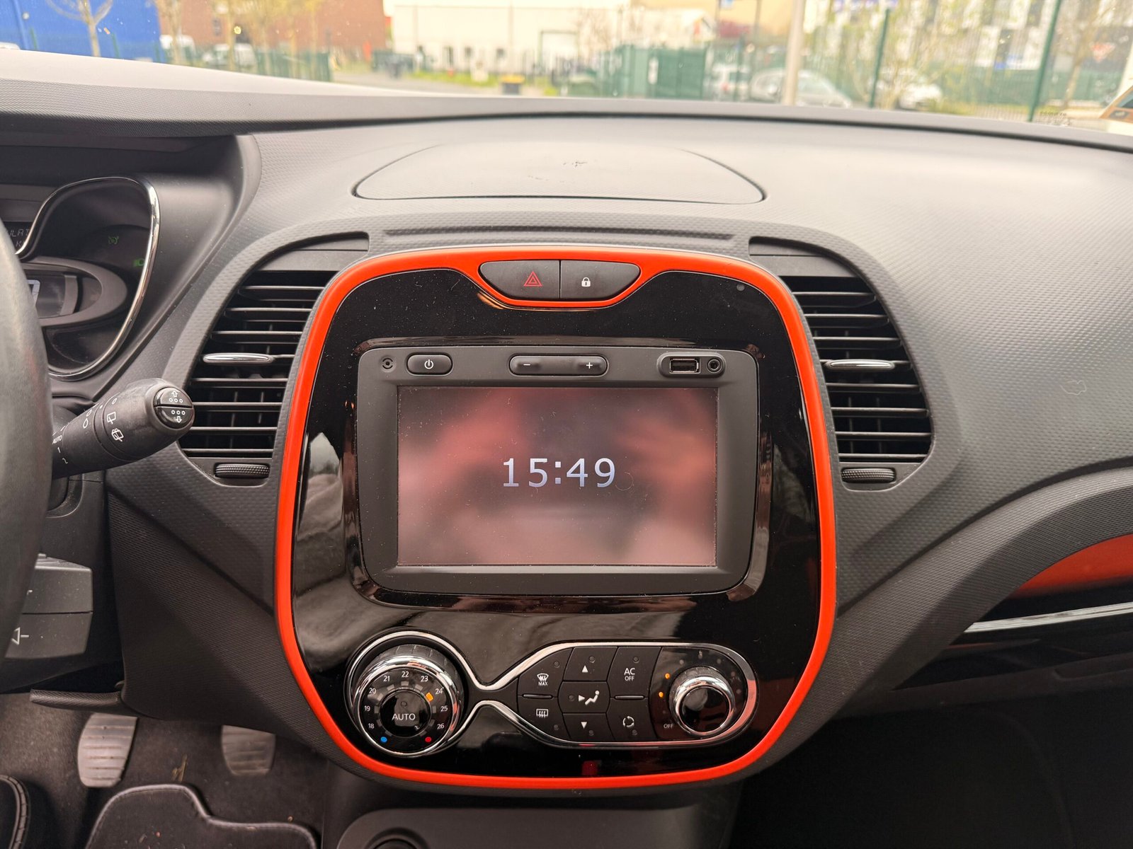 RENAULT Captur I 0.9 TCe eco2 90 cv édition Arizona