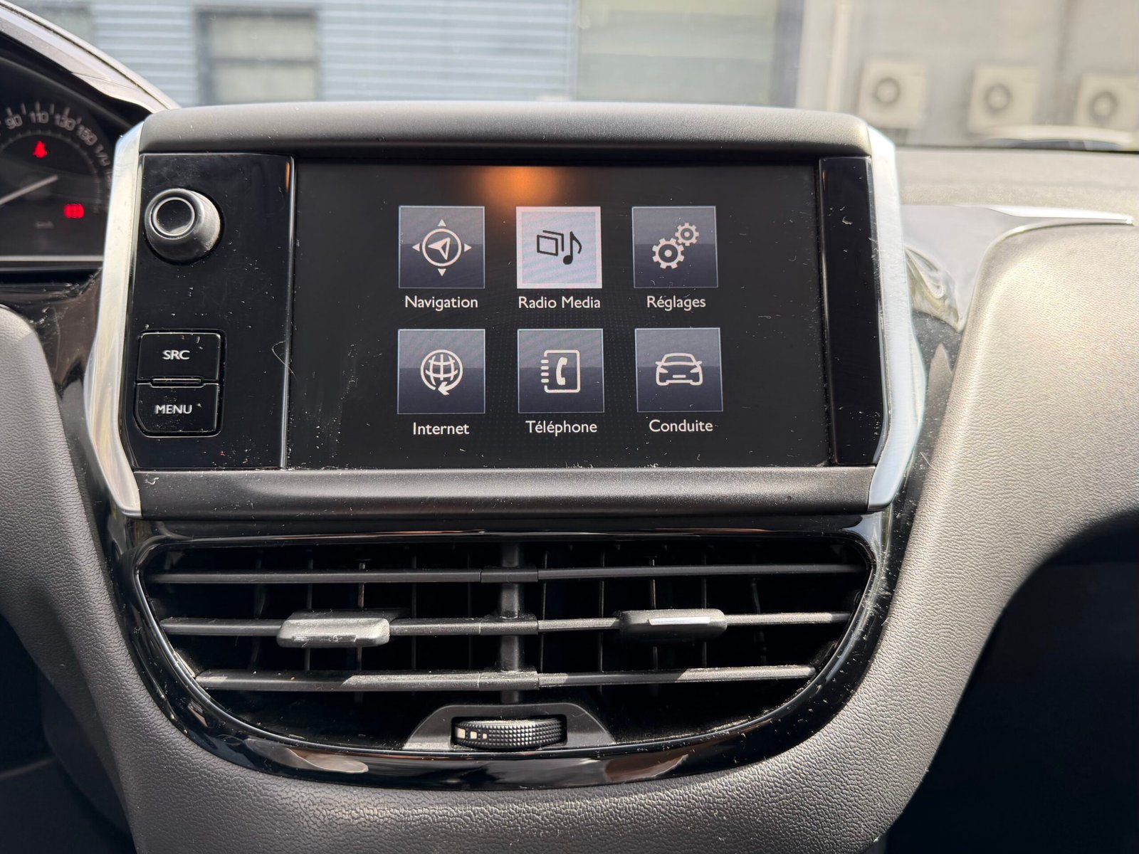 PEUGEOT 208 (2) 1.6 BLUEHDI 100 S&S BUSINESS 5P