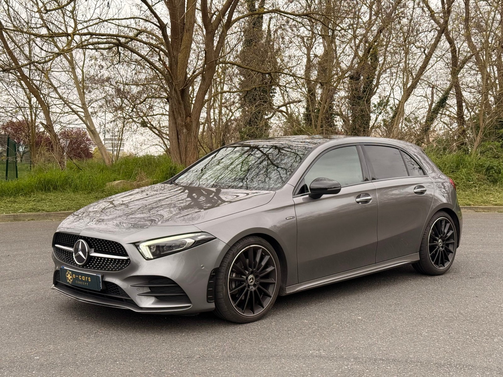 MERCEDES-BENZ Classe A 200 d 2.0 d 8G-DCT 150 cv Boîte auto / AMG Line Édition