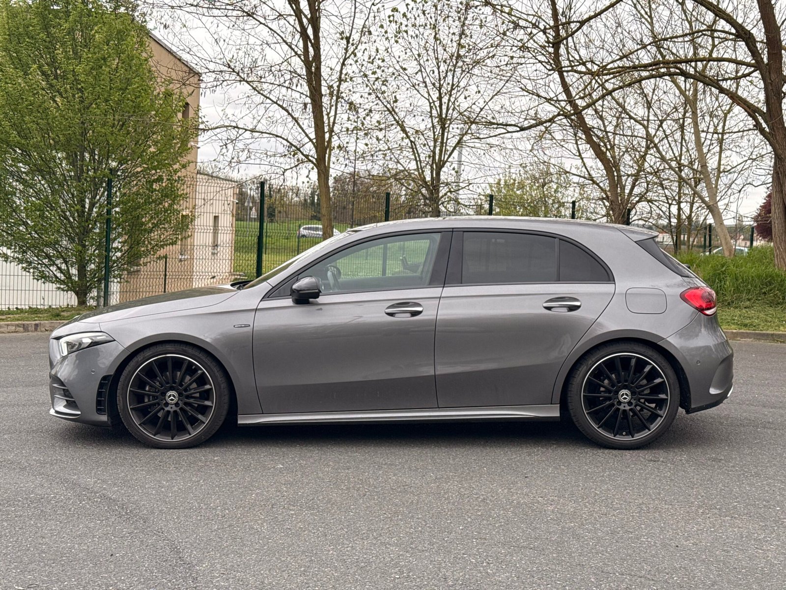 MERCEDES-BENZ Classe A 200 d 2.0 d 8G-DCT 150 cv Boîte auto / AMG Line Édition