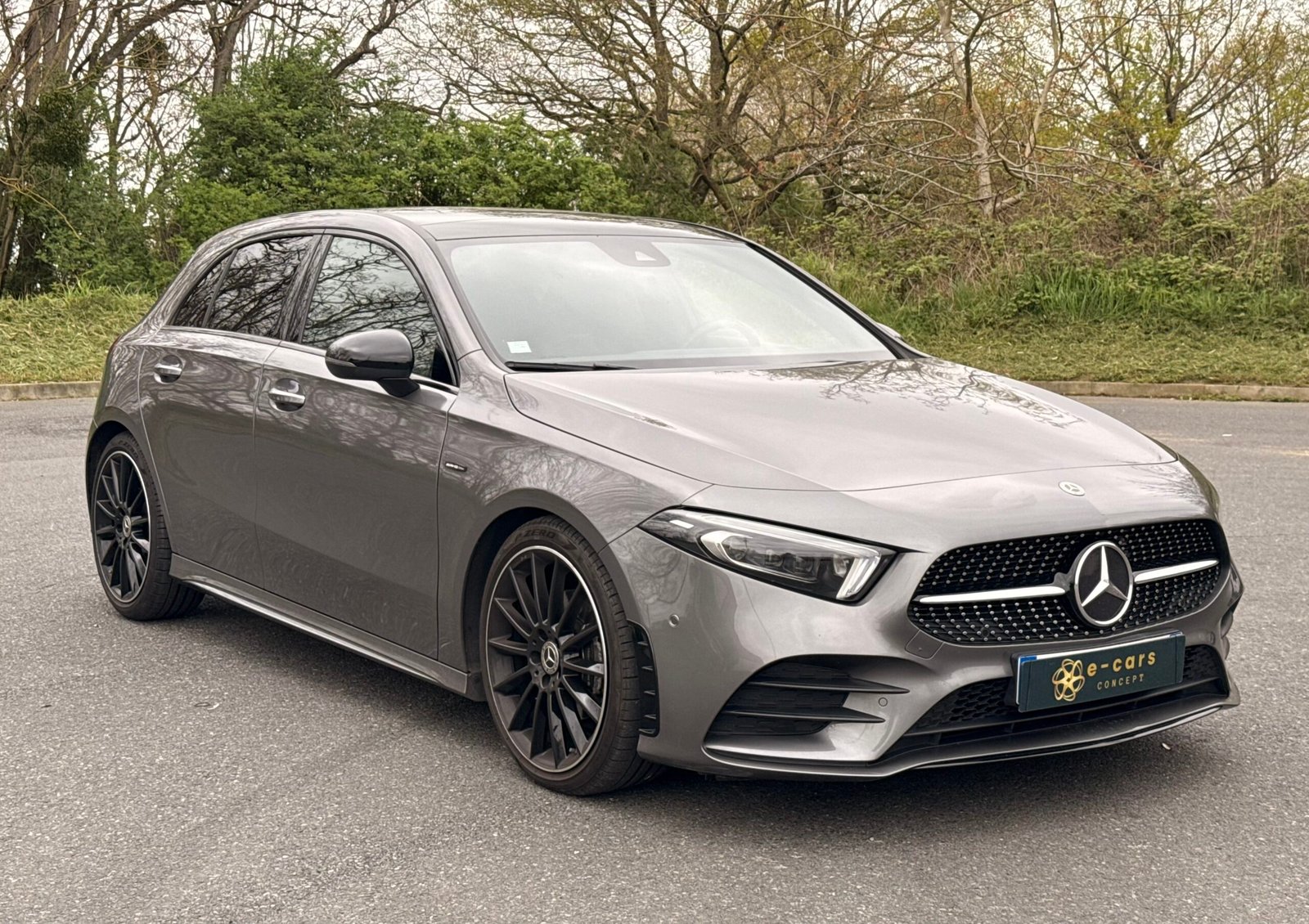 MERCEDES-BENZ Classe A 200 d 2.0 d 8G-DCT 150 cv Boîte auto / AMG Line Édition