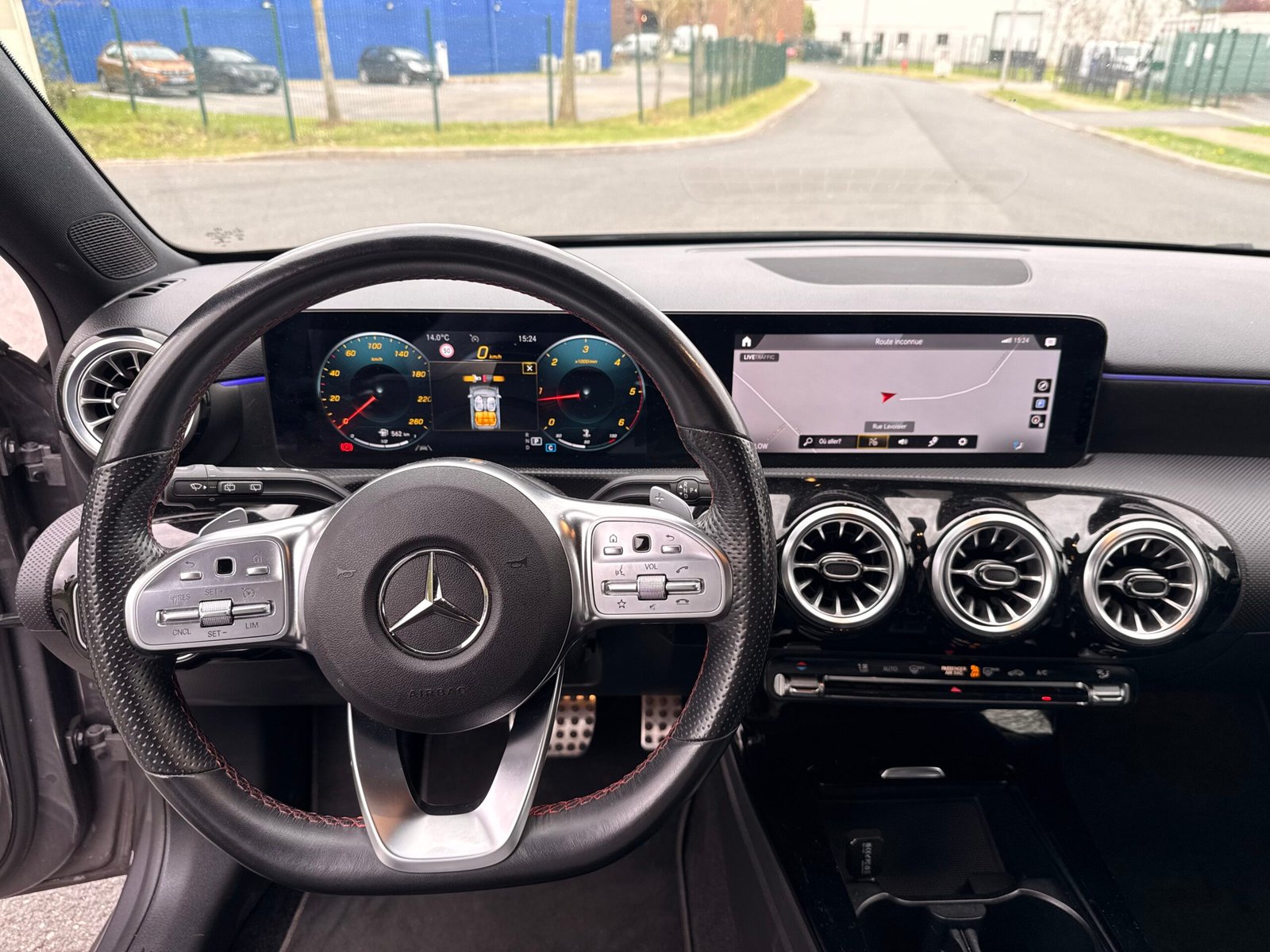 MERCEDES-BENZ Classe A 200 d 2.0 d 8G-DCT 150 cv Boîte auto / AMG Line Édition