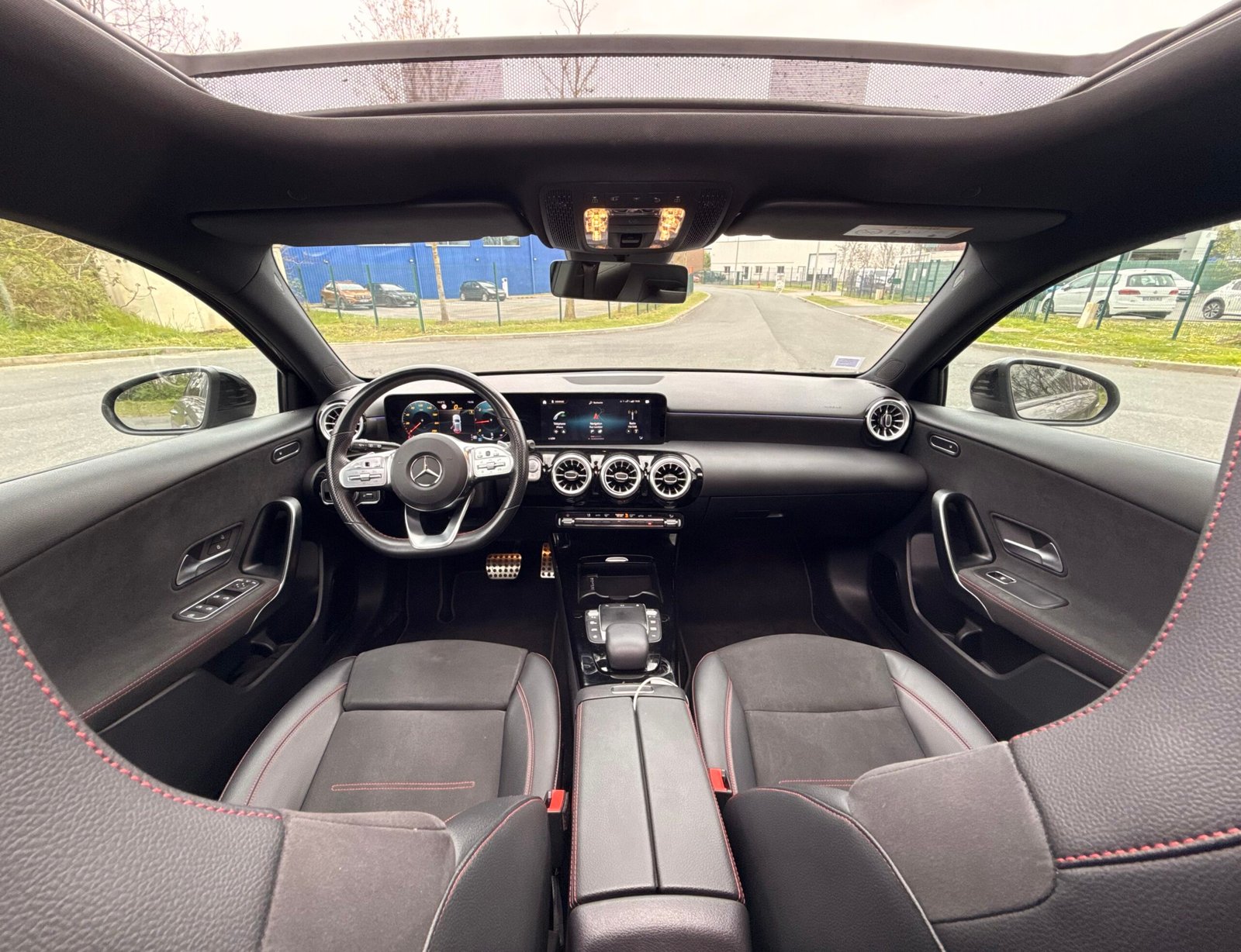 MERCEDES-BENZ Classe A 200 d 2.0 d 8G-DCT 150 cv Boîte auto / AMG Line Édition