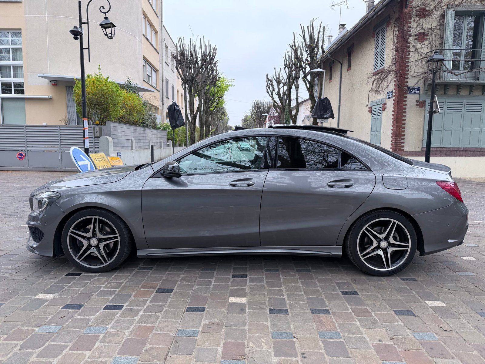 Mercedes-Benz CLA220d Amg Line 7G-DCT