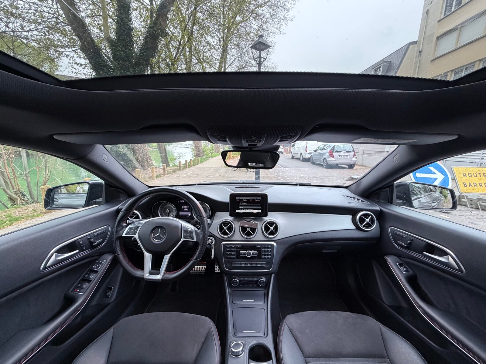 Mercedes-Benz CLA220d Amg Line 7G-DCT