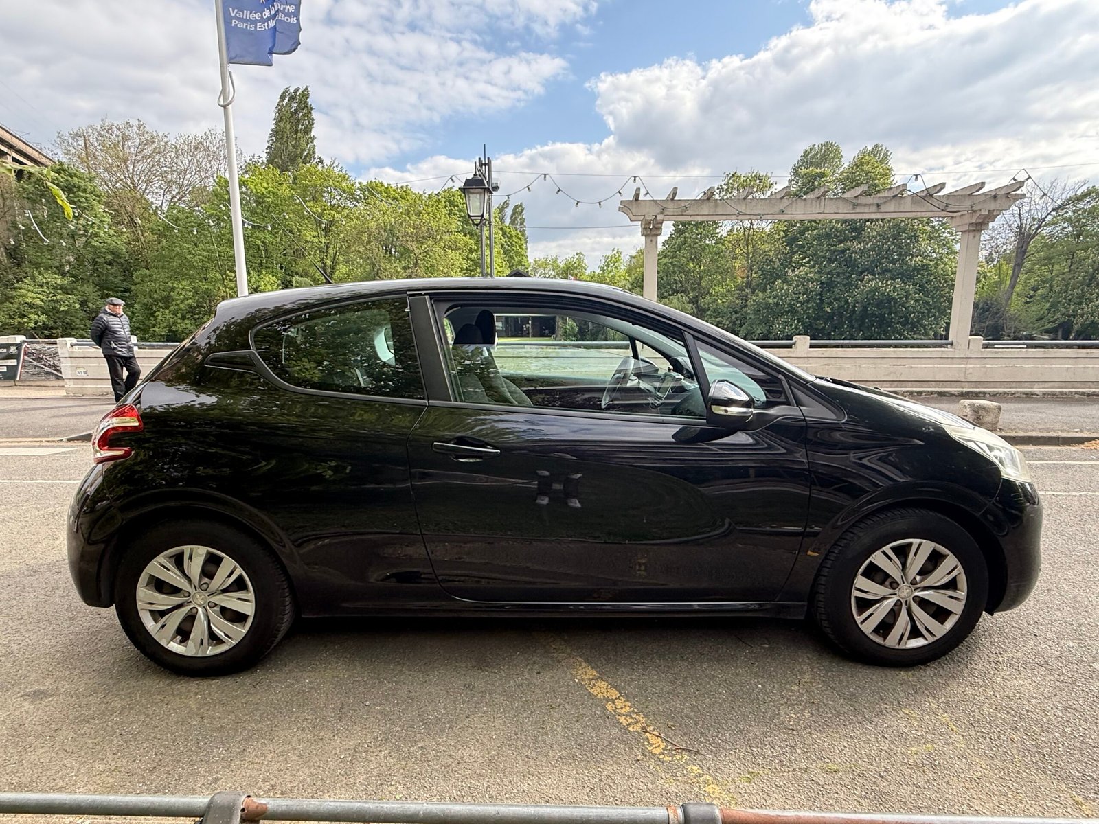 Peugeot 208 1.0 68ch active flexfuel