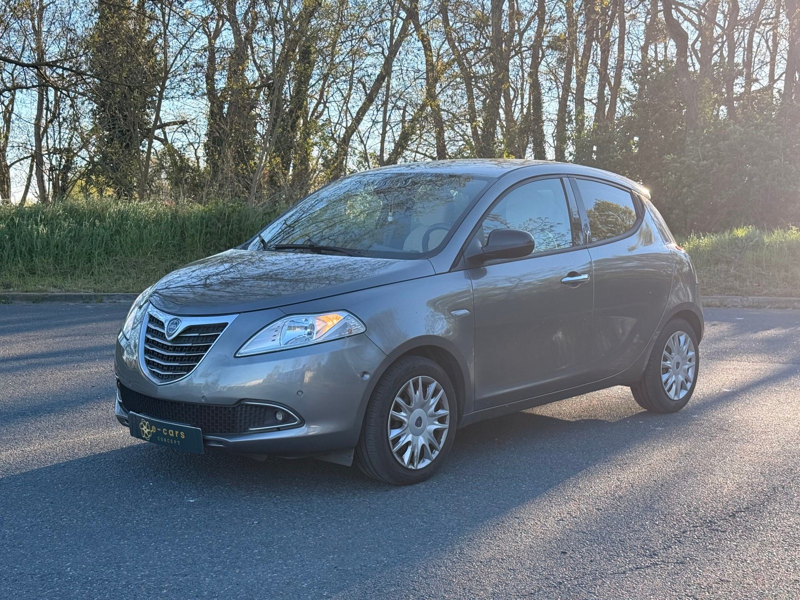 LANCIA Ypsilon 1.2 Stop&Start 69 cv finition platinium + 