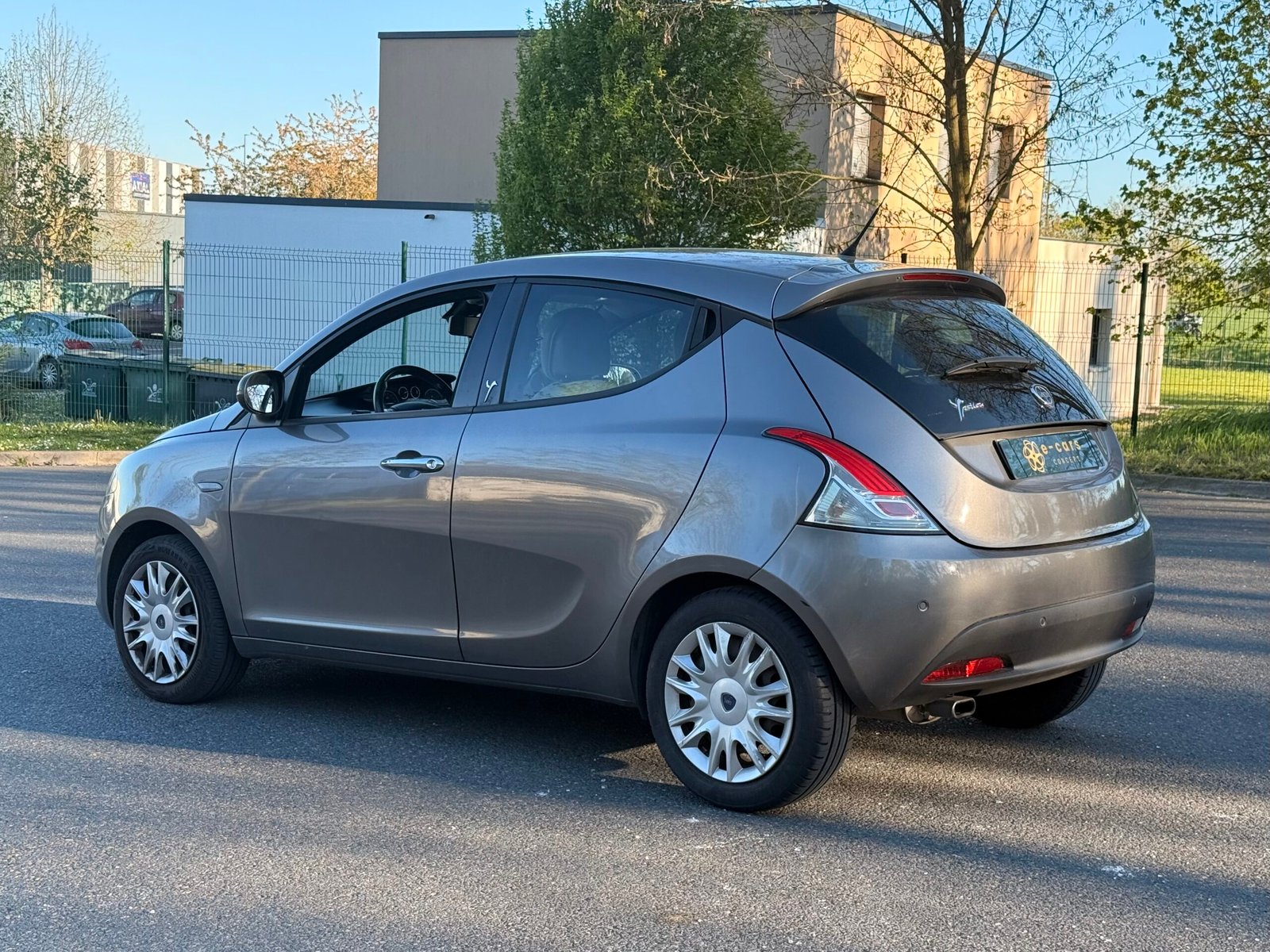 LANCIA Ypsilon 1.2 Stop&Start 69 cv finition platinium + 