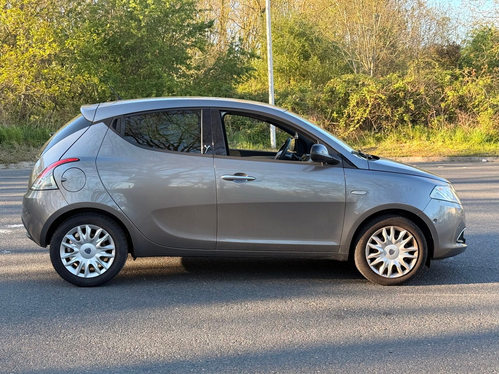 LANCIA Ypsilon 1.2 Stop&Start 69 cv finition platinium + 