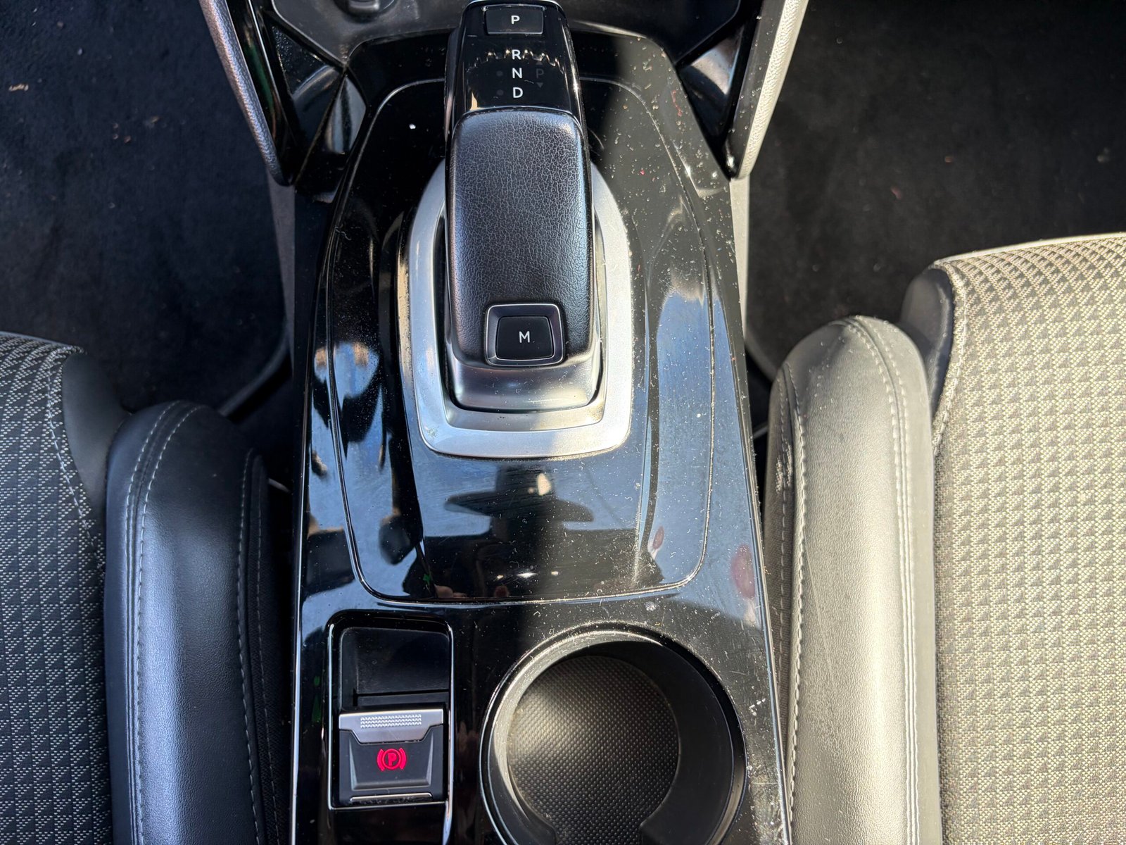 Peugeot 308 GT LINE automatique 1,2 puretech 130ch