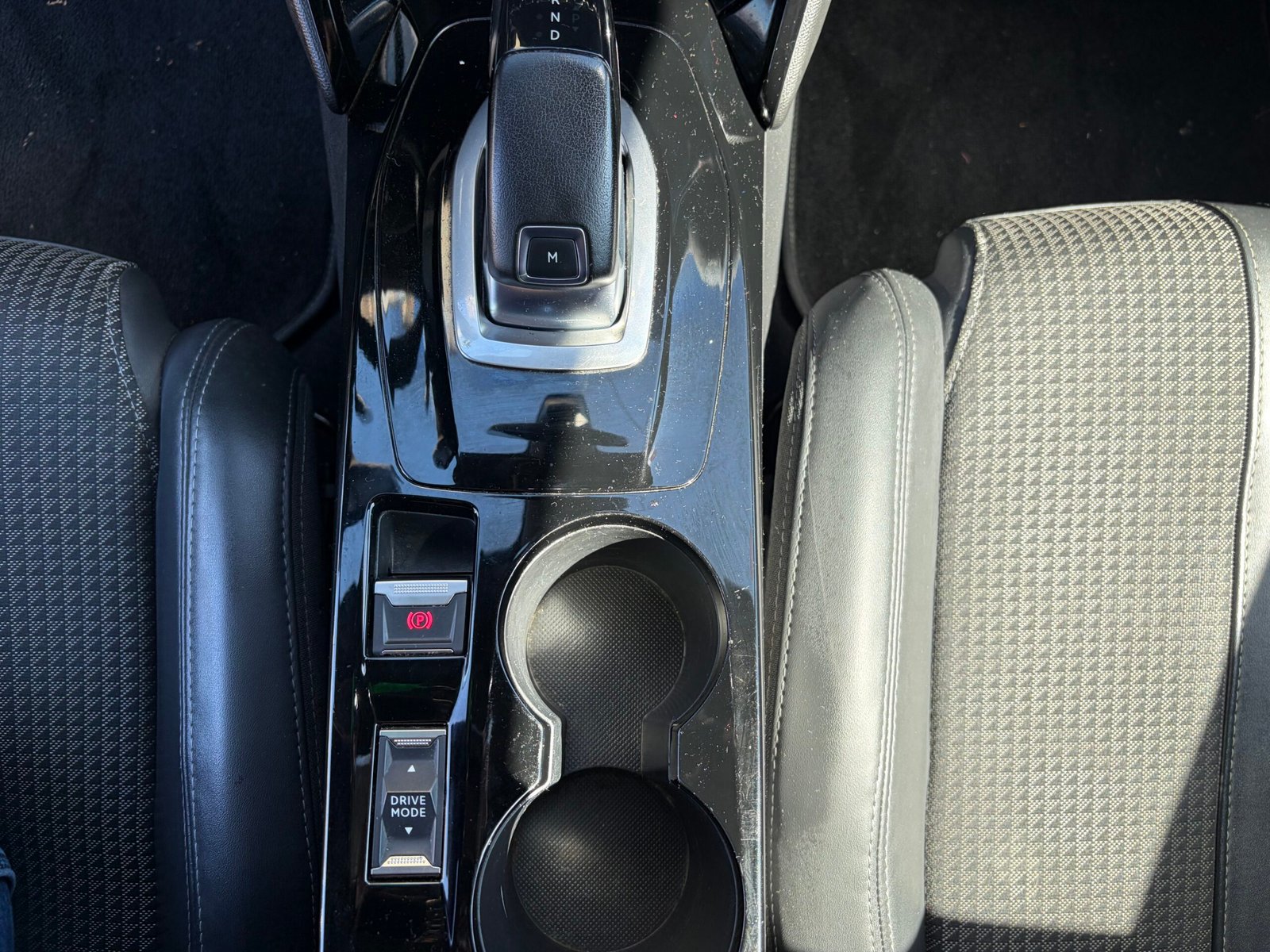 Peugeot 308 GT LINE automatique 1,2 puretech 130ch