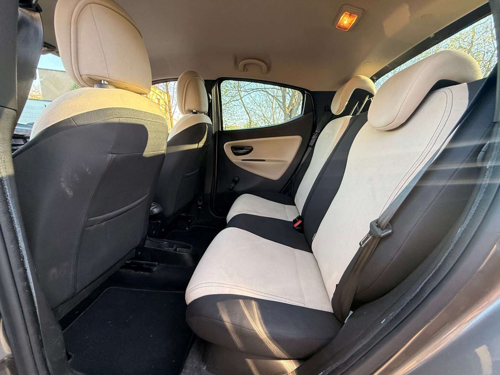 LANCIA Ypsilon 1.2 Stop&Start 69 cv finition platinium + 