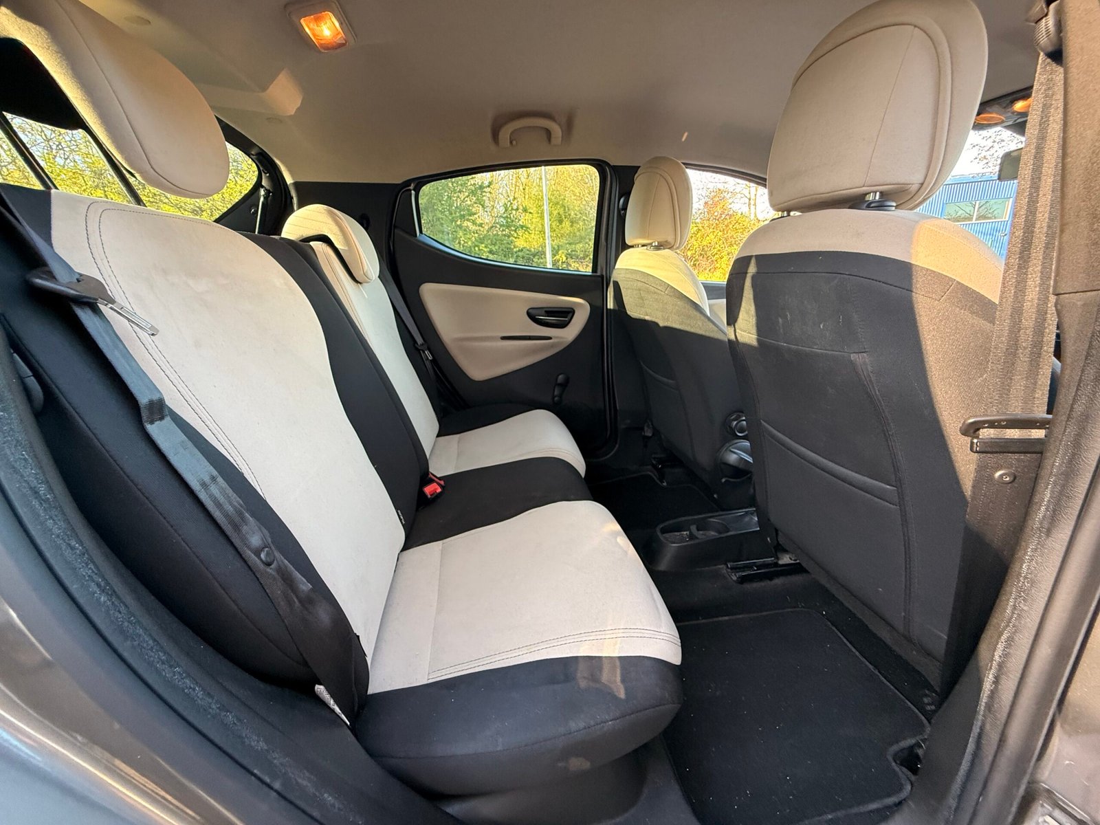 LANCIA Ypsilon 1.2 Stop&Start 69 cv finition platinium + 