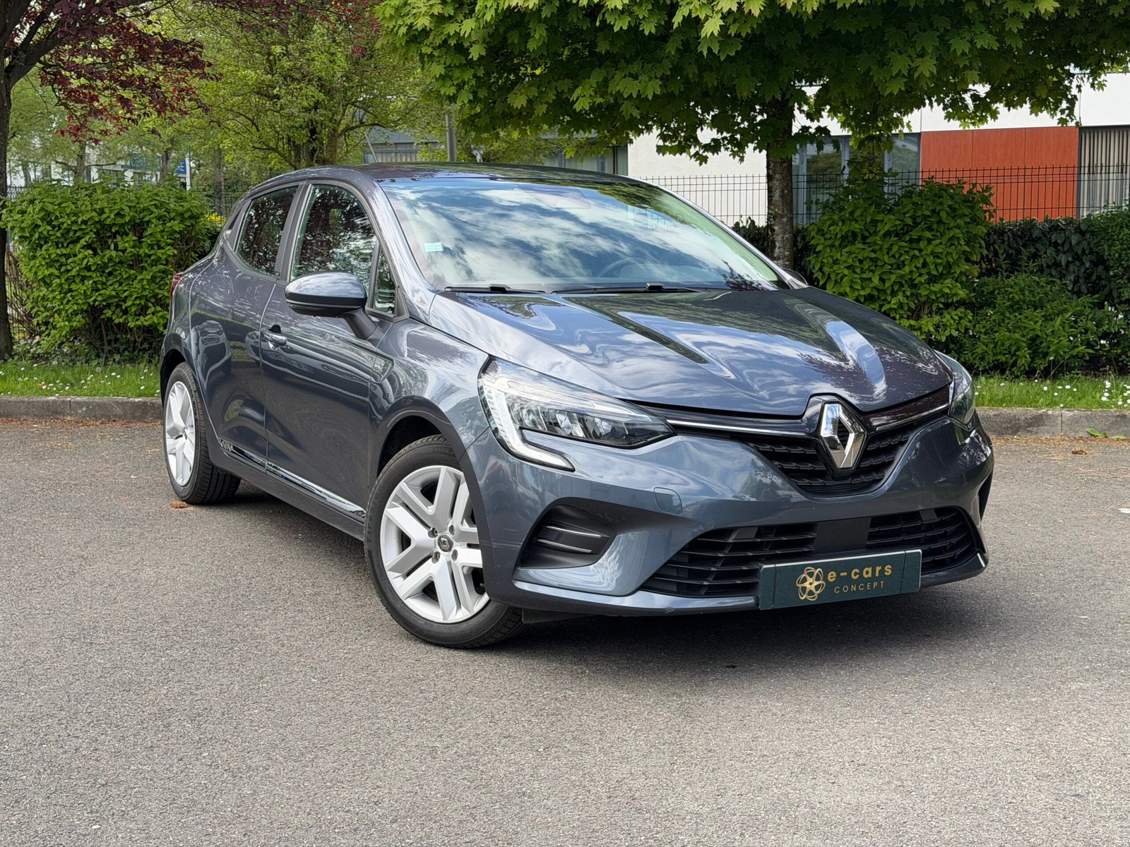 RENAULT Clio V 5 Portes E-TECH 1.6 140 Hybrid Buisness 1ÈRE MAIN