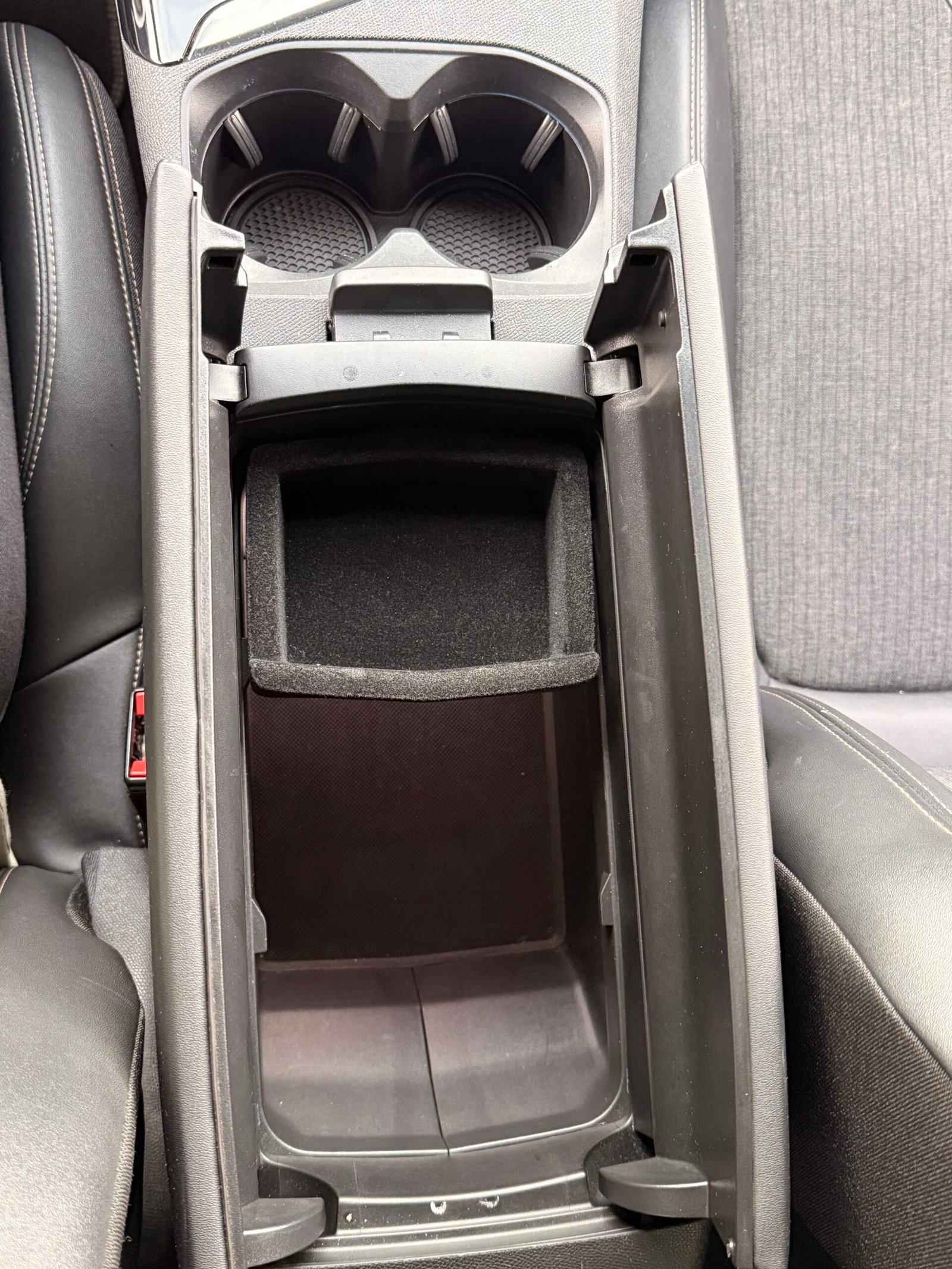 PEUGEOT 5008 II GT Line 1.5 BlueHDi EAT8 S&S 130 cv Boîte auto