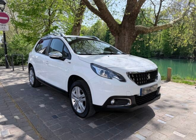 Peugeot 2008 style 1.2 essence 82ch