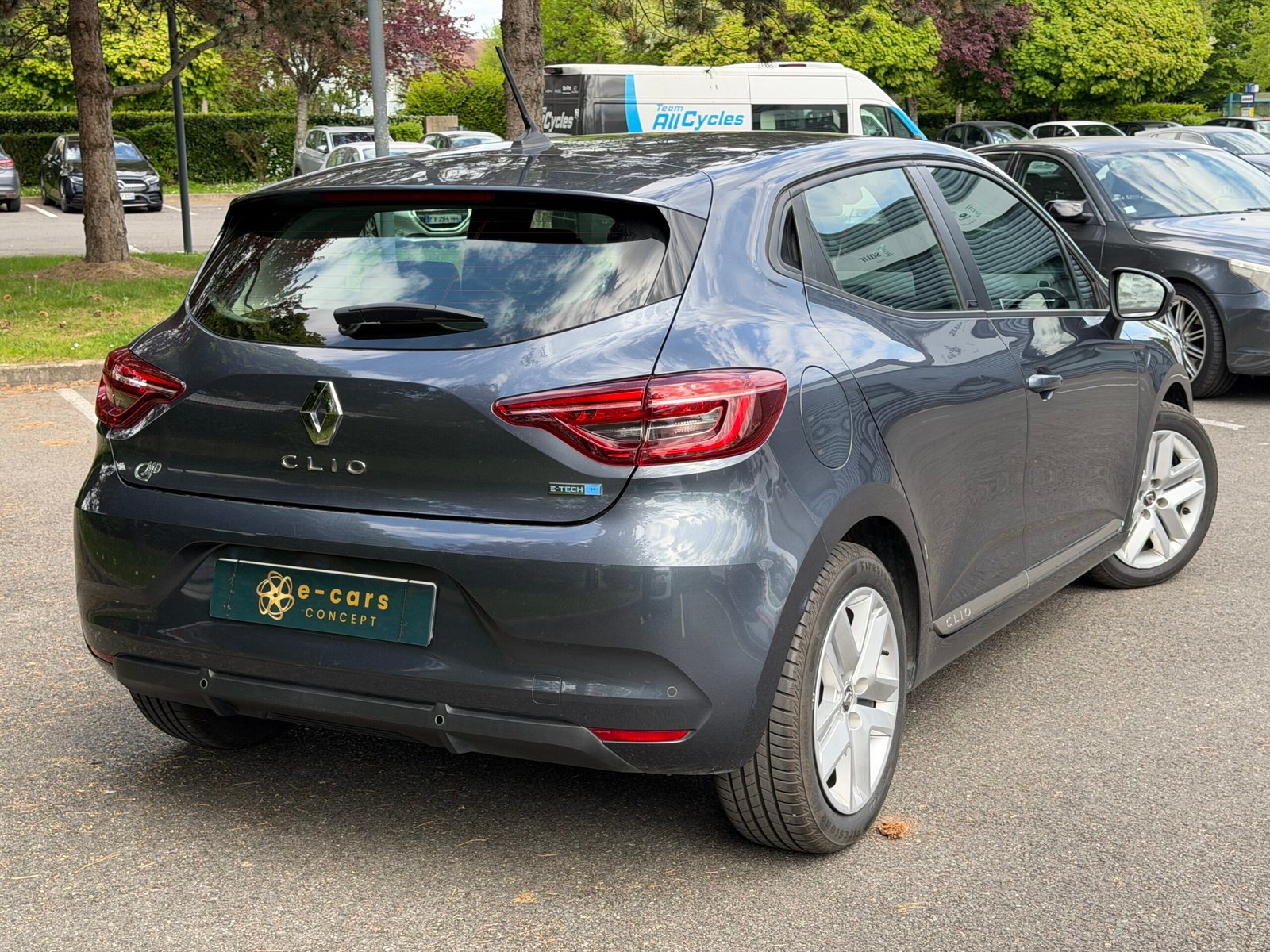 RENAULT Clio V 5 Portes E-TECH 1.6 140 Hybrid Buisness 1ÈRE MAIN