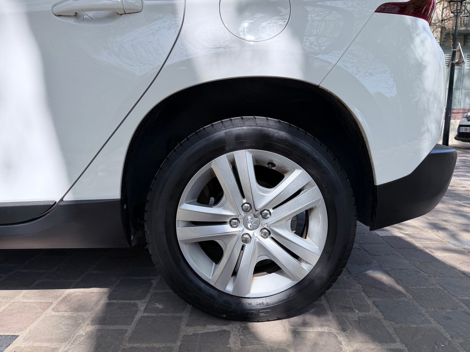 Peugeot 2008 style 1.2 essence 82ch