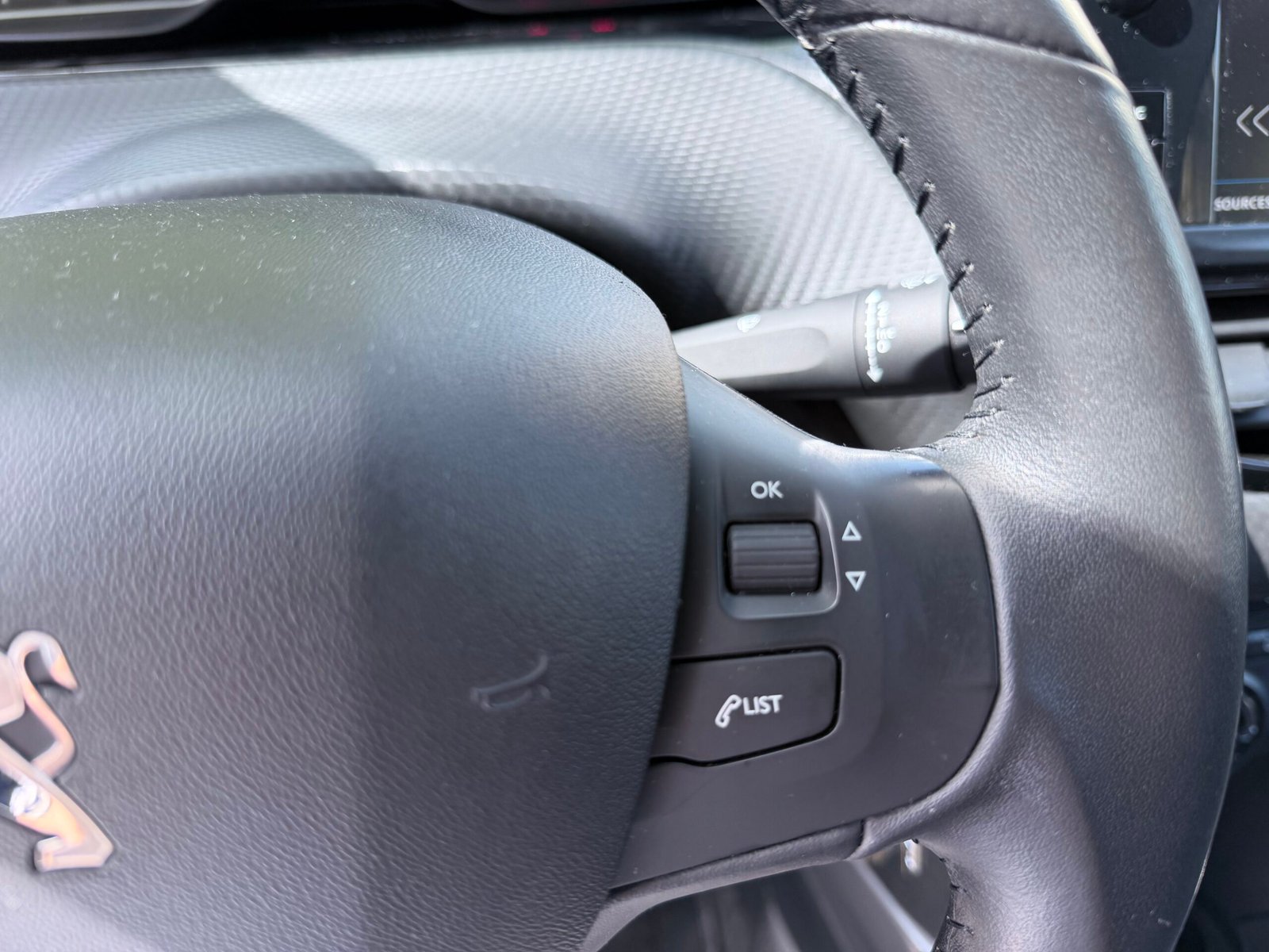 Peugeot 2008 style 1.2 essence 82ch