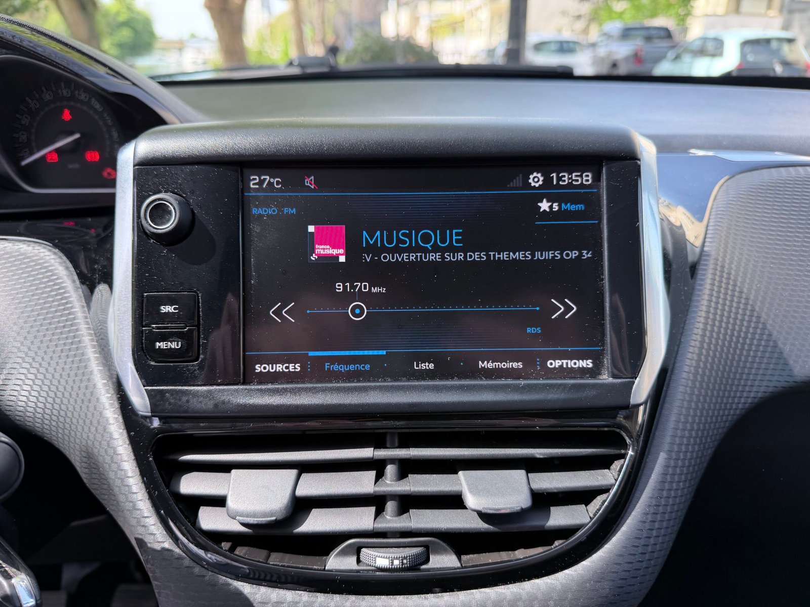 Peugeot 2008 style 1.2 essence 82ch