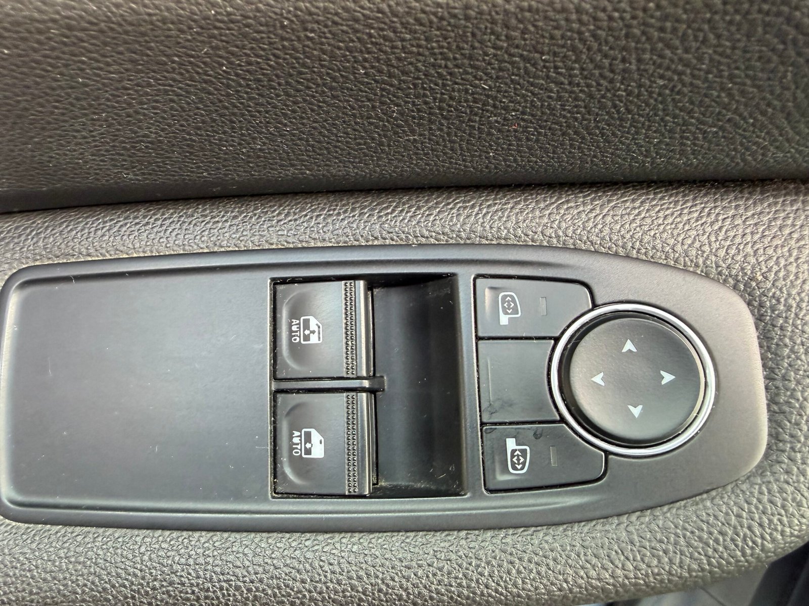 RENAULT Clio V 5 Portes E-TECH 1.6 140 Hybrid Buisness 1ÈRE MAIN