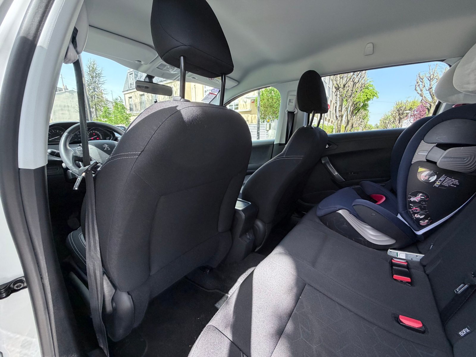 Peugeot 2008 style 1.2 essence 82ch