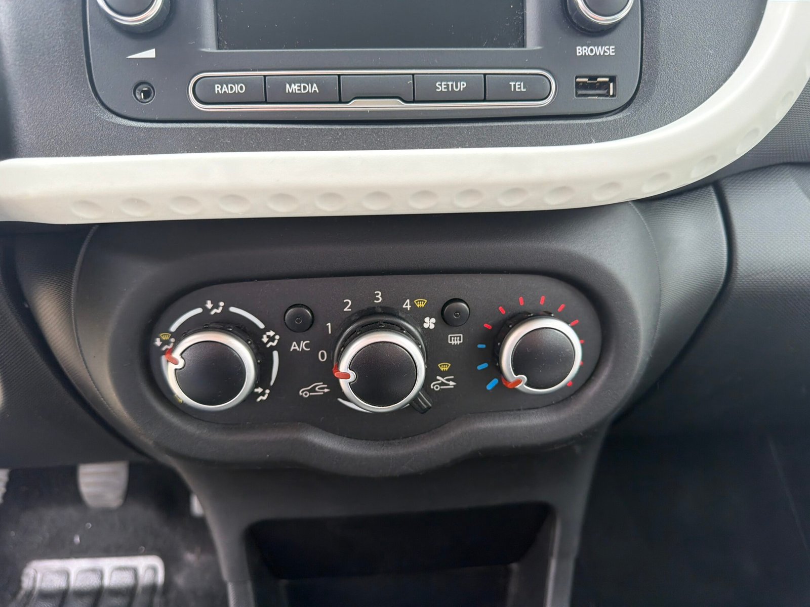 RENAULT Twingo III 1.0 SCe 12V eco2 S&S 71 cv