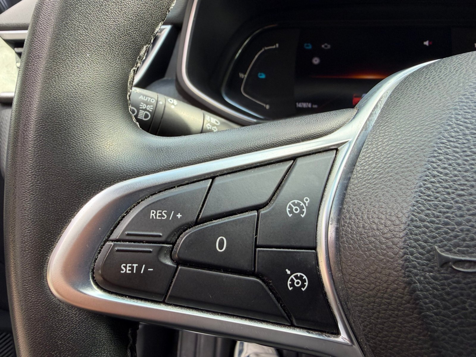 RENAULT Clio V 5 Portes E-TECH 1.6 140 Hybrid Buisness 1ÈRE MAIN