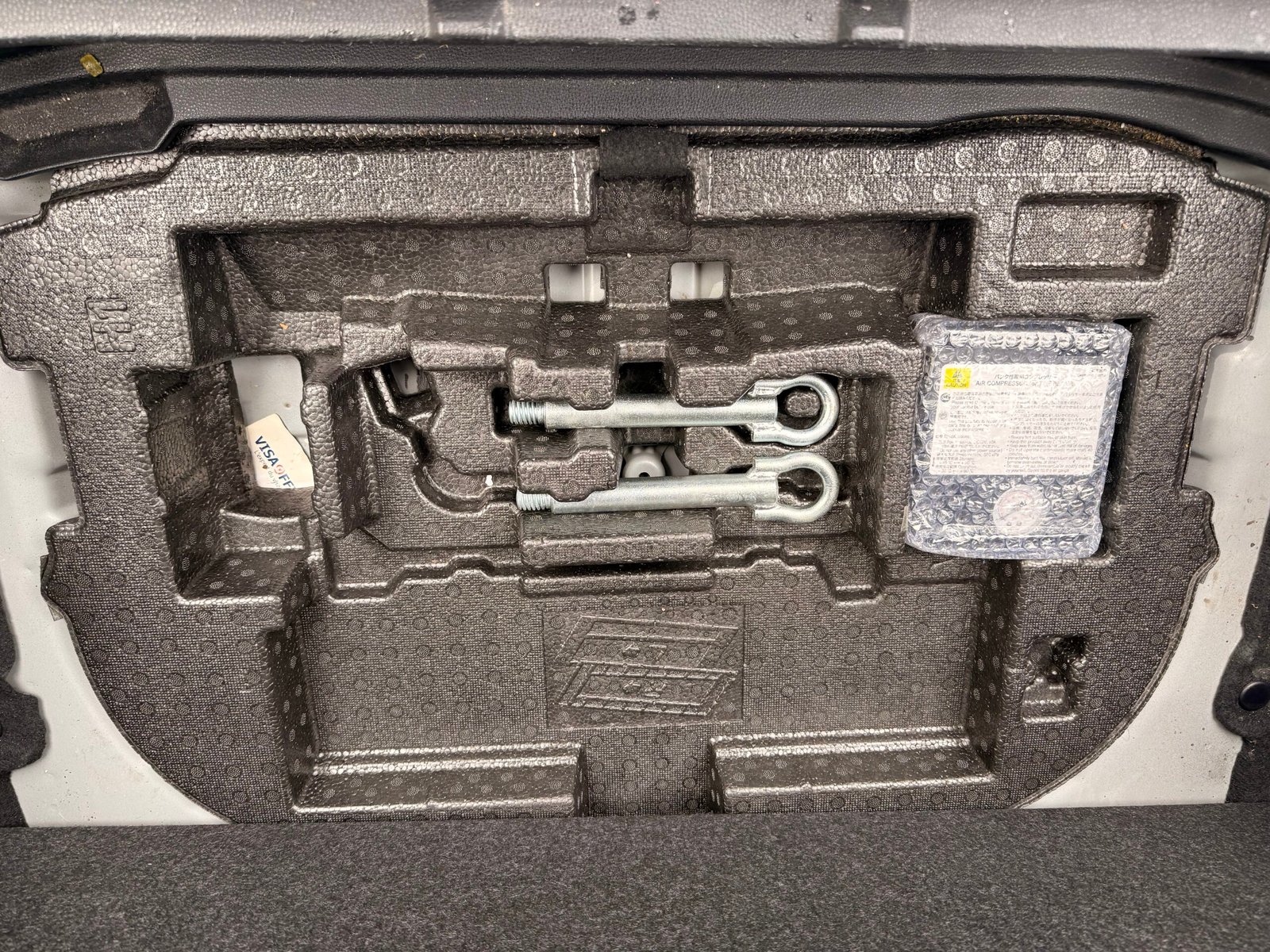 TOYOTA Corolla 1.8 VVT-i GPS 122 CVT Boîte auto / Dynamic Business