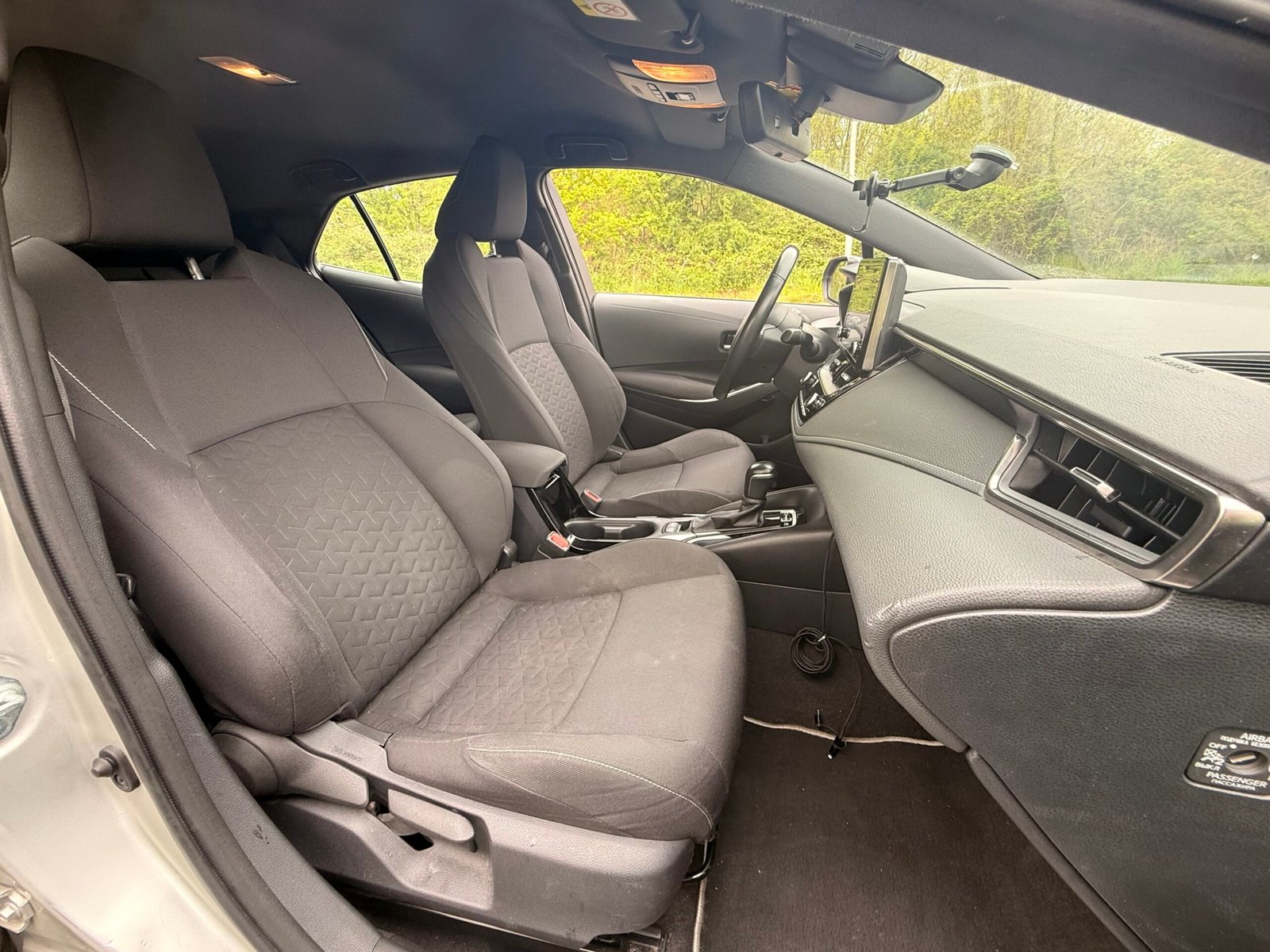 TOYOTA Corolla 1.8 VVT-i GPS 122 CVT Boîte auto / Dynamic Business