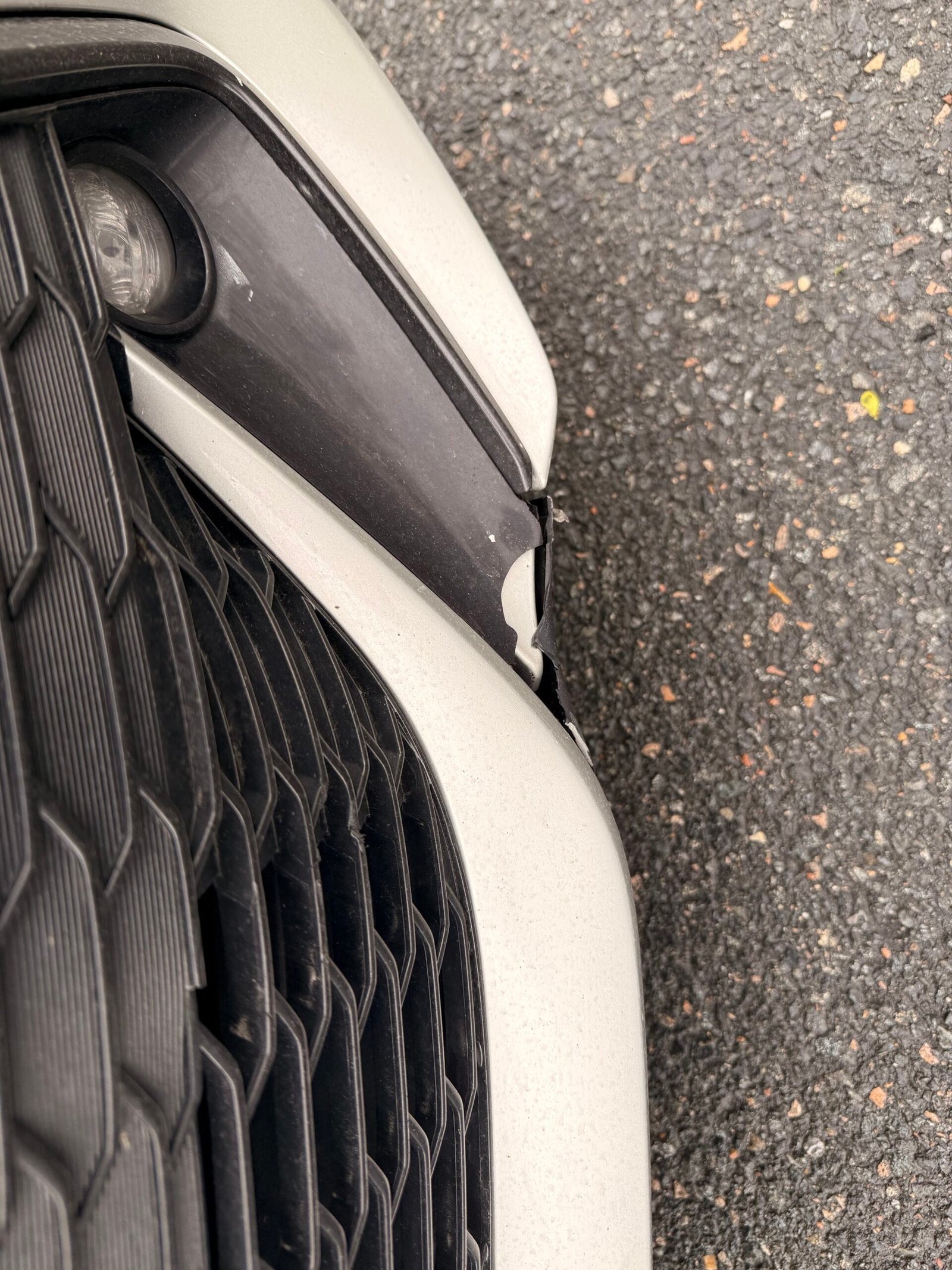 TOYOTA Corolla 1.8 VVT-i GPS 122 CVT Boîte auto / Dynamic Business