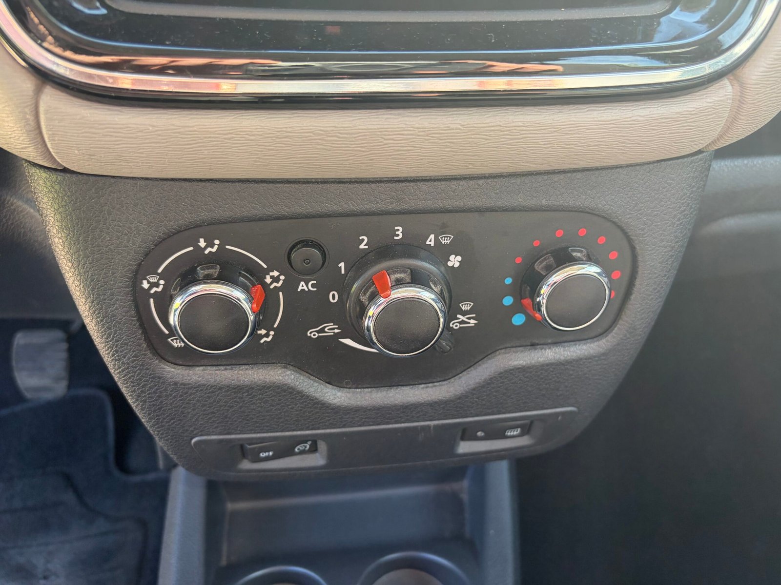 DACIA Lodgy Berline 1.5 dci 107ch