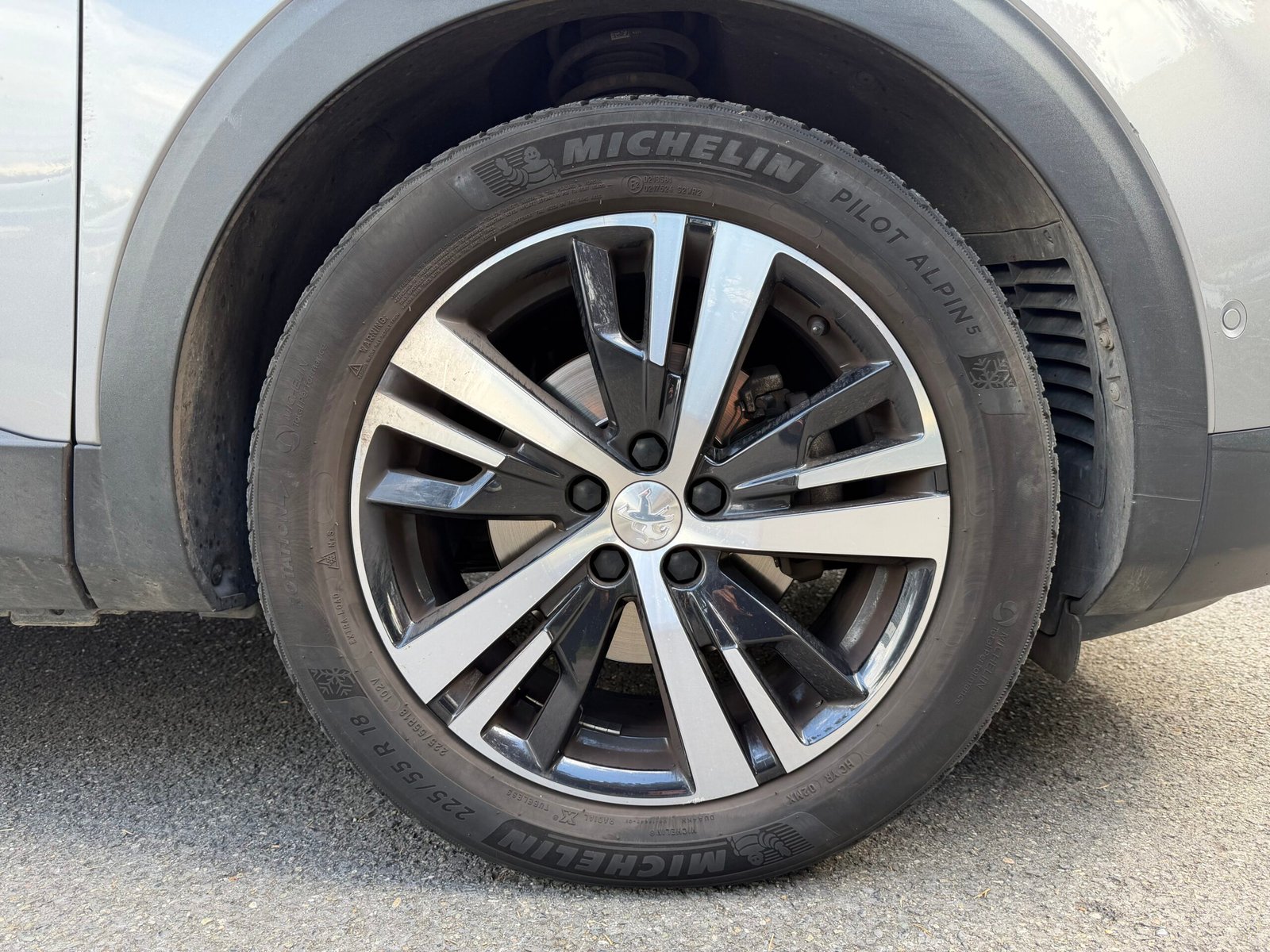 PEUGEOT 3008 II 1.5 BlueHDi EAT8 S&S 130 cv Boîte auto ALLURE