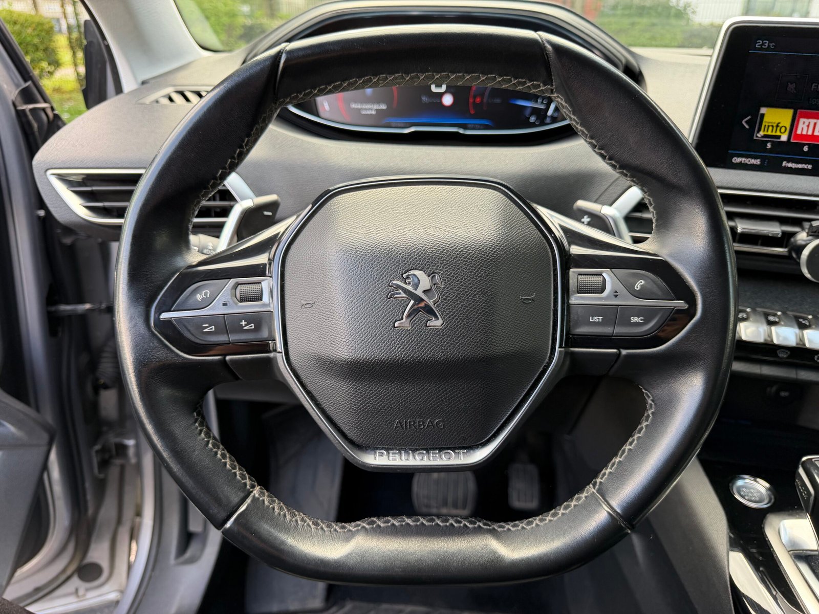 PEUGEOT 3008 II 1.5 BlueHDi EAT8 S&S 130 cv Boîte auto ALLURE