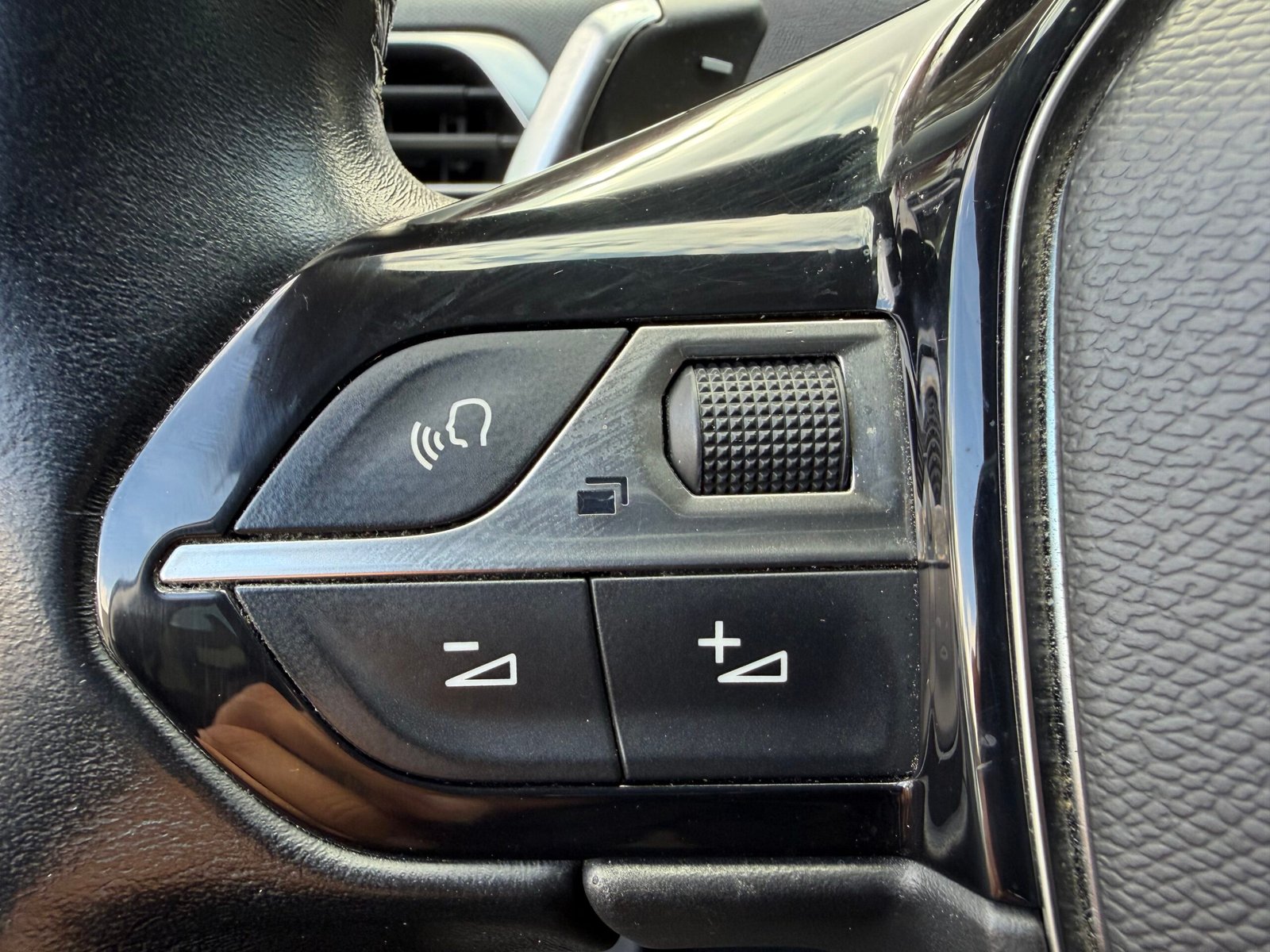 PEUGEOT 3008 II 1.5 BlueHDi EAT8 S&S 130 cv Boîte auto ALLURE