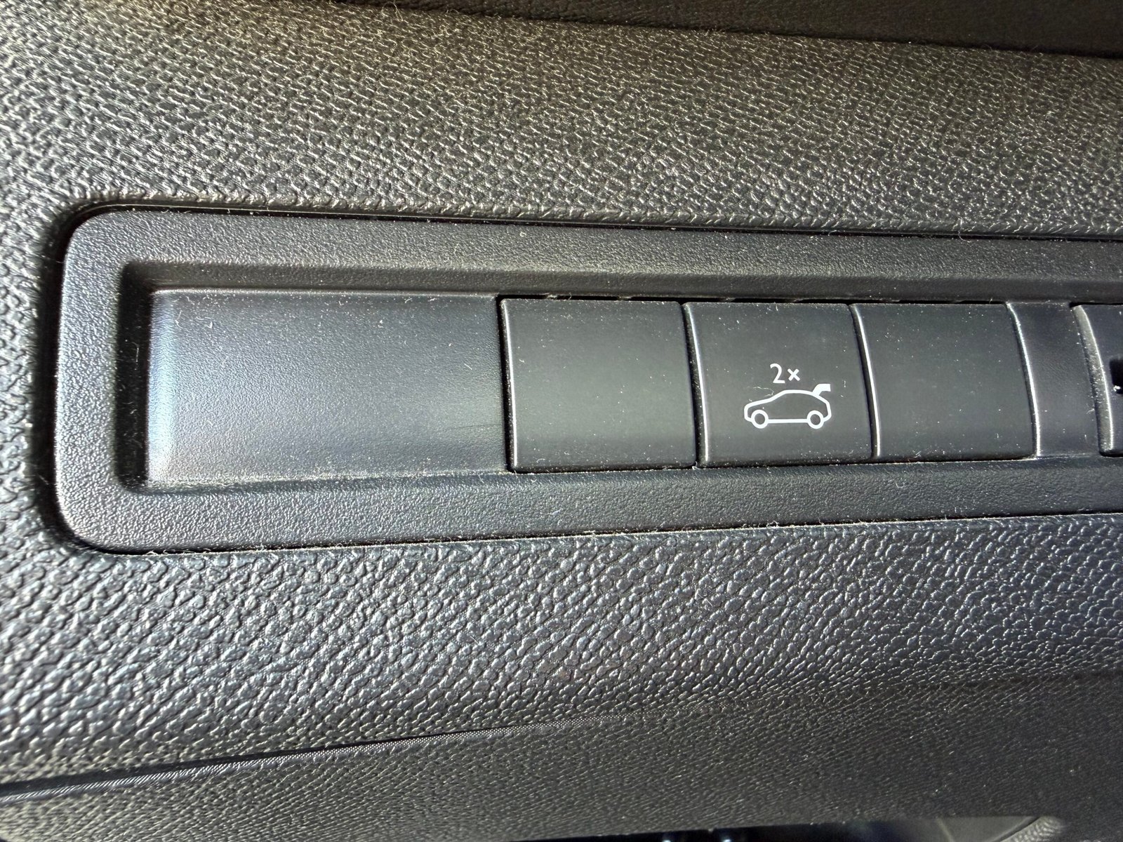 PEUGEOT 3008 II 1.5 BlueHDi EAT8 S&S 130 cv Boîte auto ALLURE