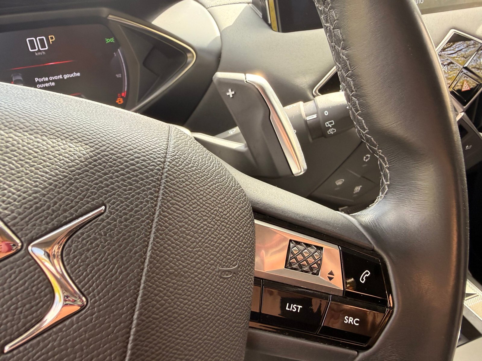 DS DS3 Crossback Grand Chic 1.2 THP Puretech EAT8 S&S 131 cv Boîte auto