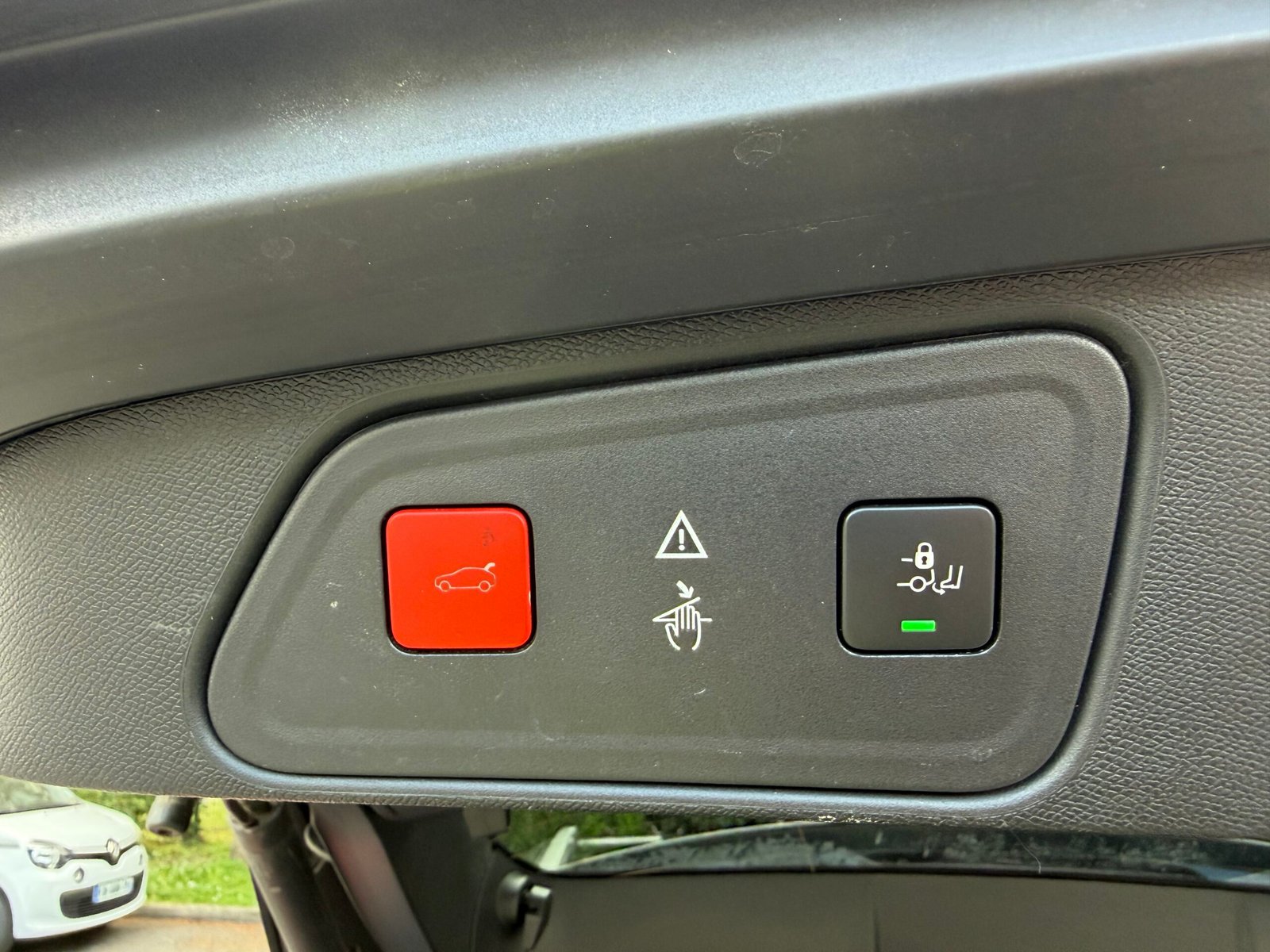 PEUGEOT 3008 II 1.5 BlueHDi EAT8 S&S 130 cv Boîte auto ALLURE