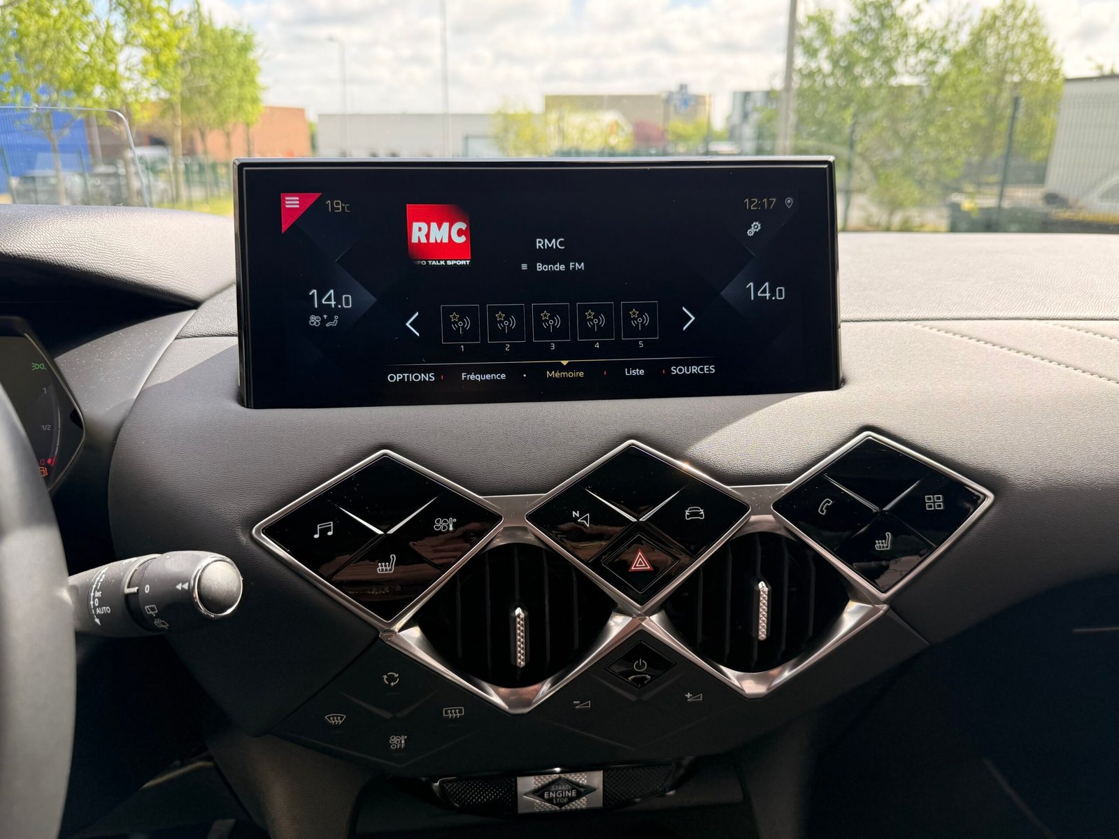 DS DS3 Crossback Grand Chic 1.2 THP Puretech EAT8 S&S 131 cv Boîte auto