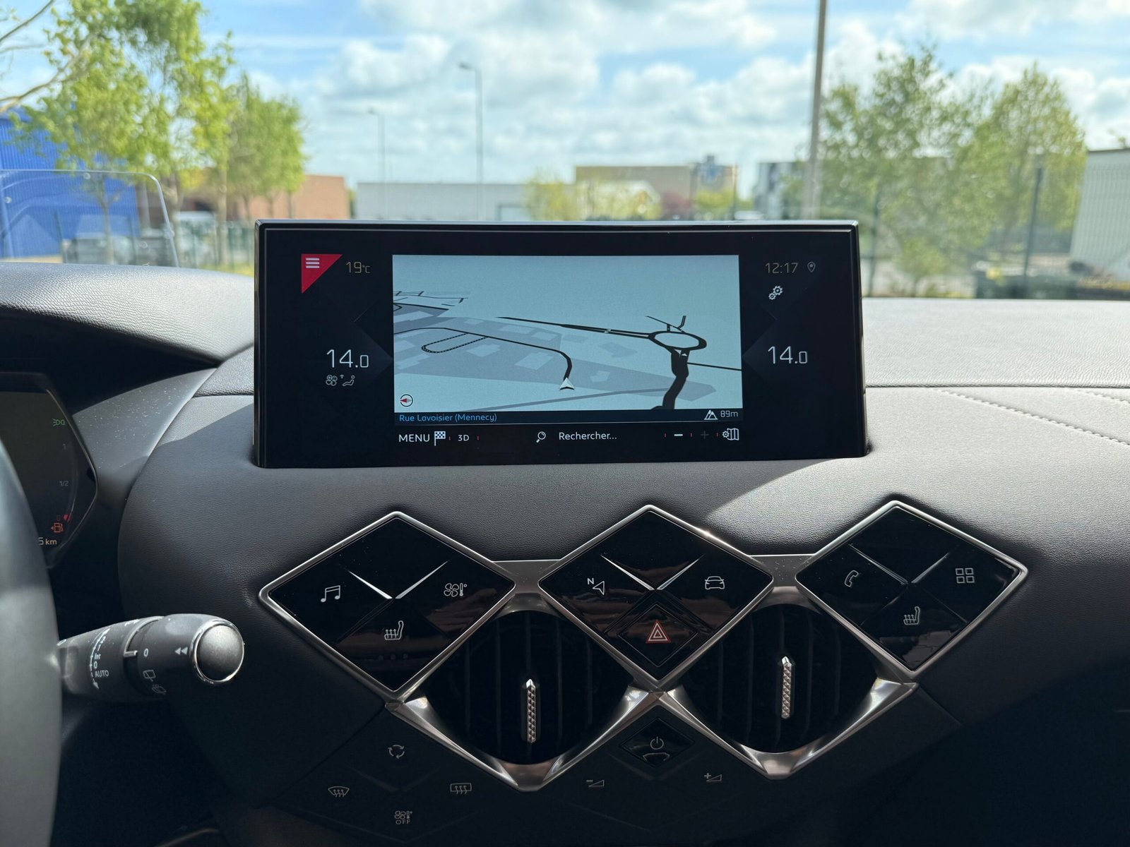 DS DS3 Crossback Grand Chic 1.2 THP Puretech EAT8 S&S 131 cv Boîte auto