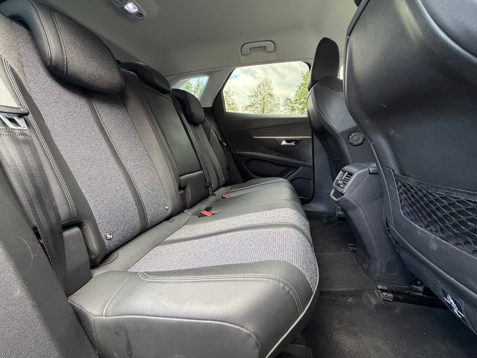 PEUGEOT 3008 II 1.5 BlueHDi EAT8 S&S 130 cv Boîte auto ALLURE