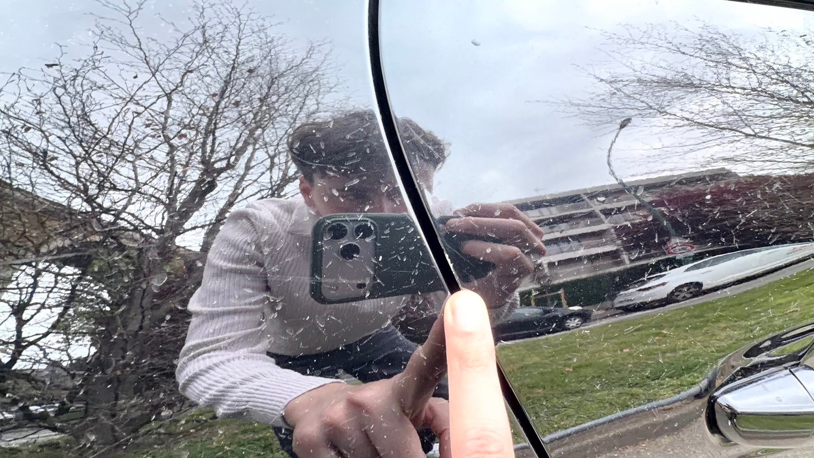 Peugeot 208 allure boîte automatique 1.2 essence 130