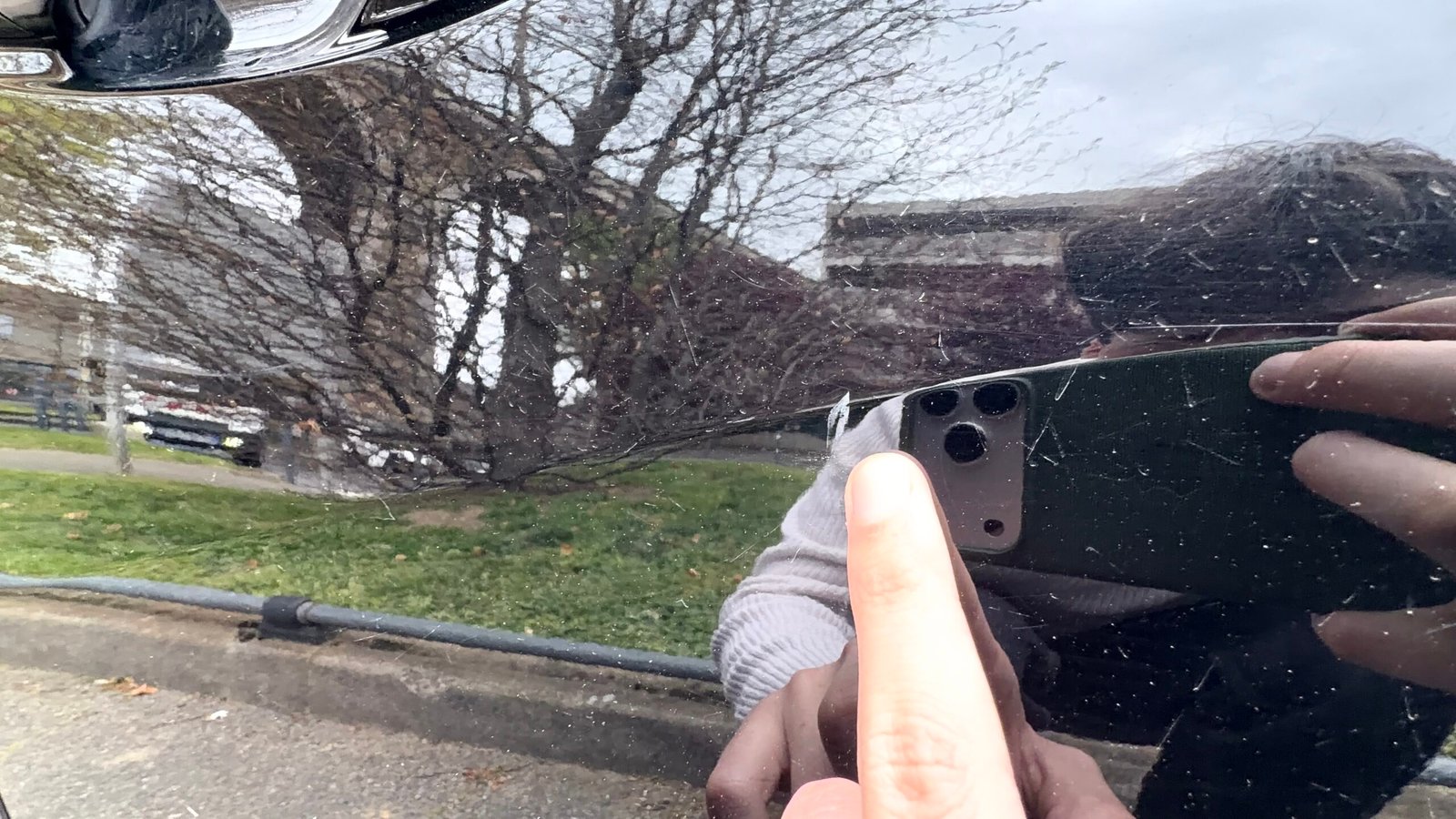 Peugeot 208 allure boîte automatique 1.2 essence 130