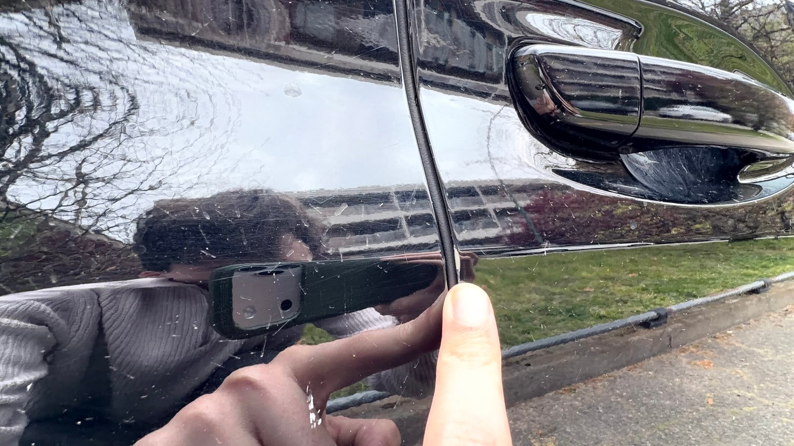 Peugeot 208 allure boîte automatique 1.2 essence 130