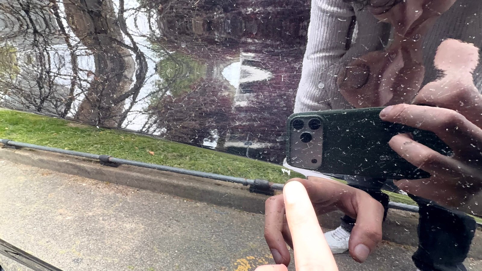 Peugeot 208 allure boîte automatique 1.2 essence 130