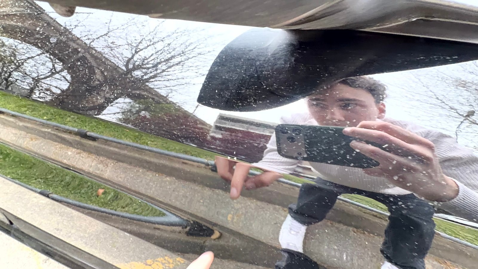 Peugeot 208 allure boîte automatique 1.2 essence 130