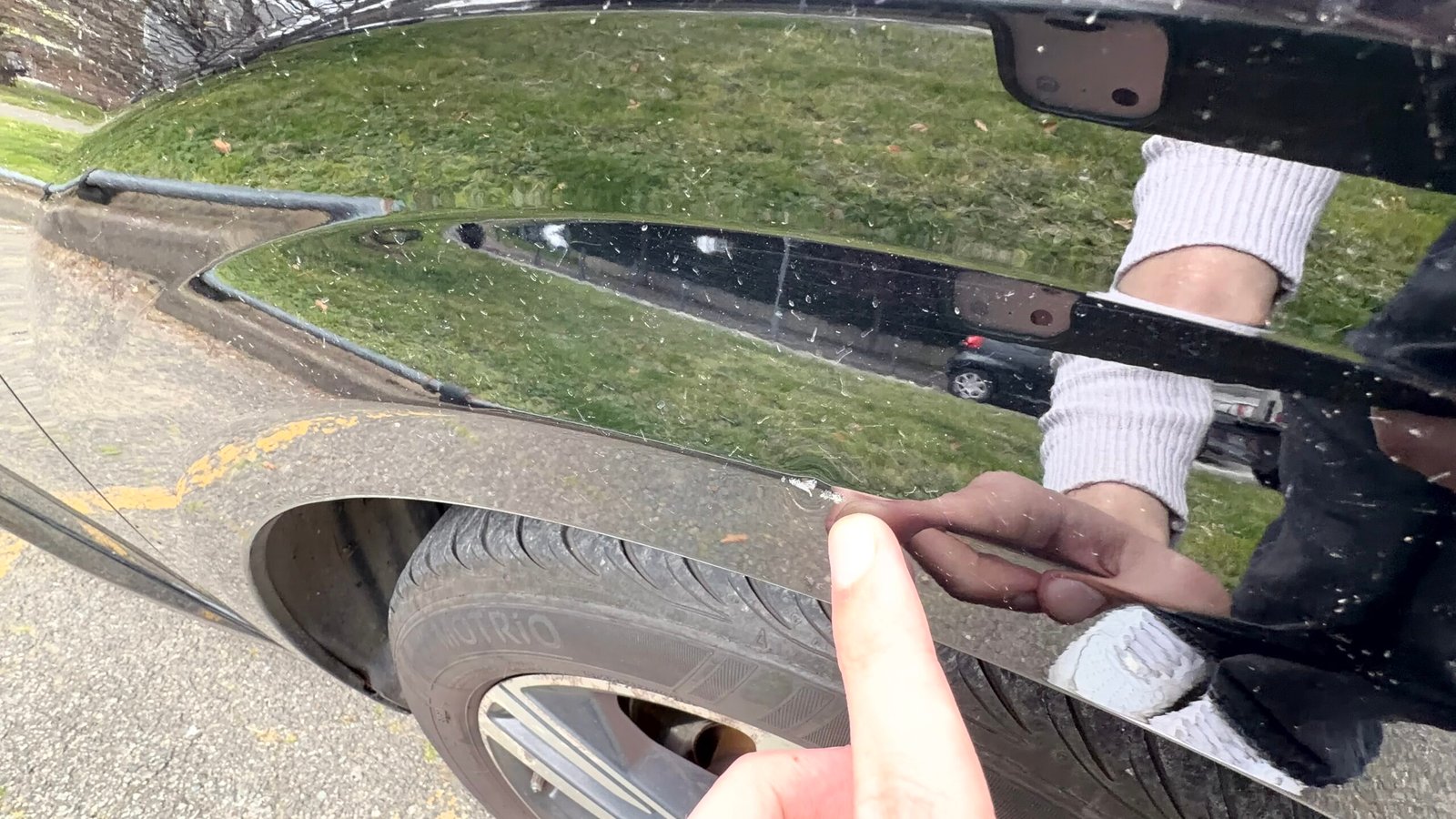 Peugeot 208 allure boîte automatique 1.2 essence 130