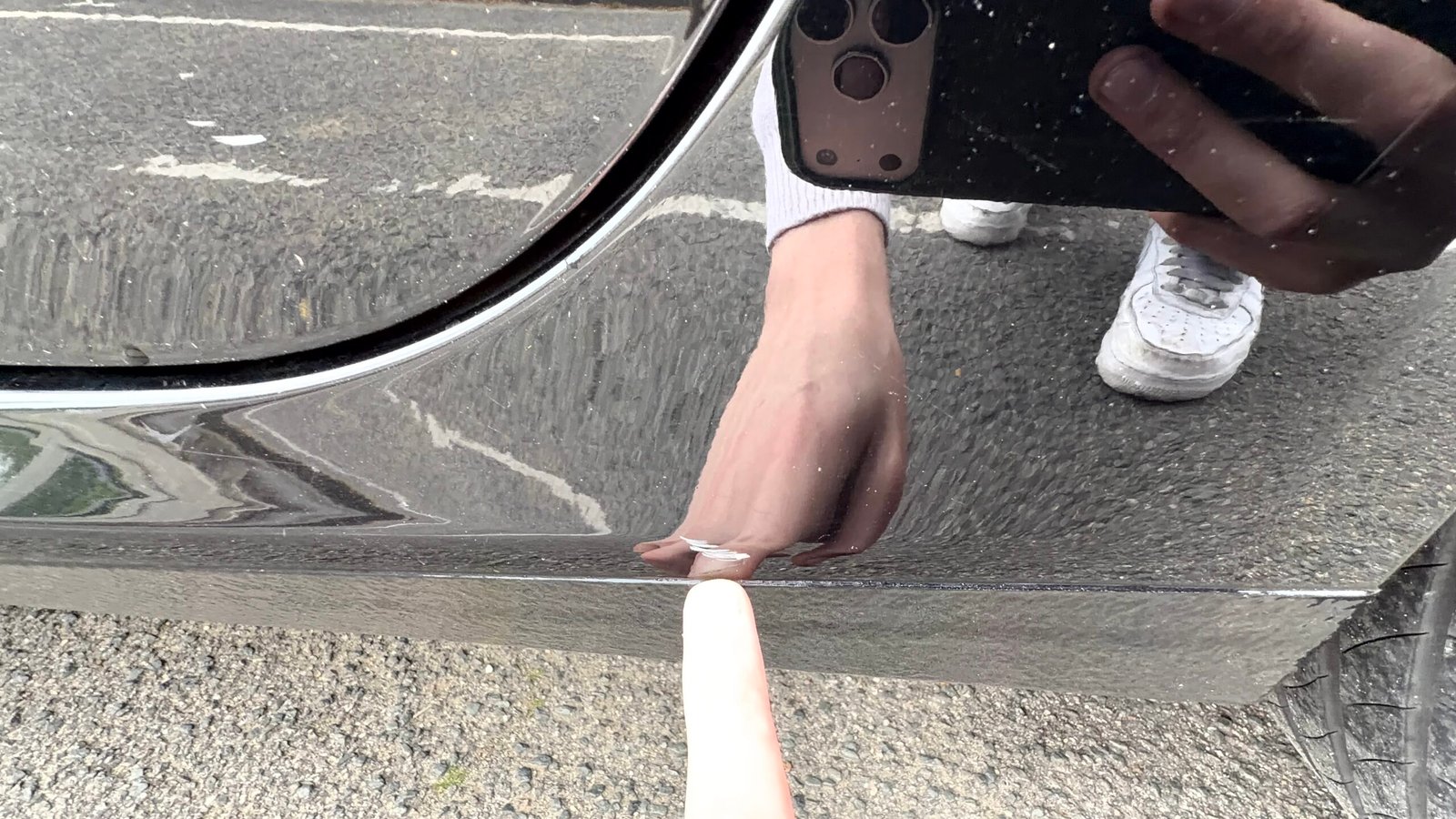 Peugeot 208 allure boîte automatique 1.2 essence 130