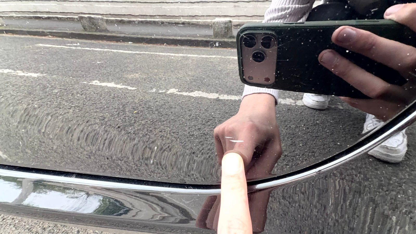 Peugeot 208 allure boîte automatique 1.2 essence 130