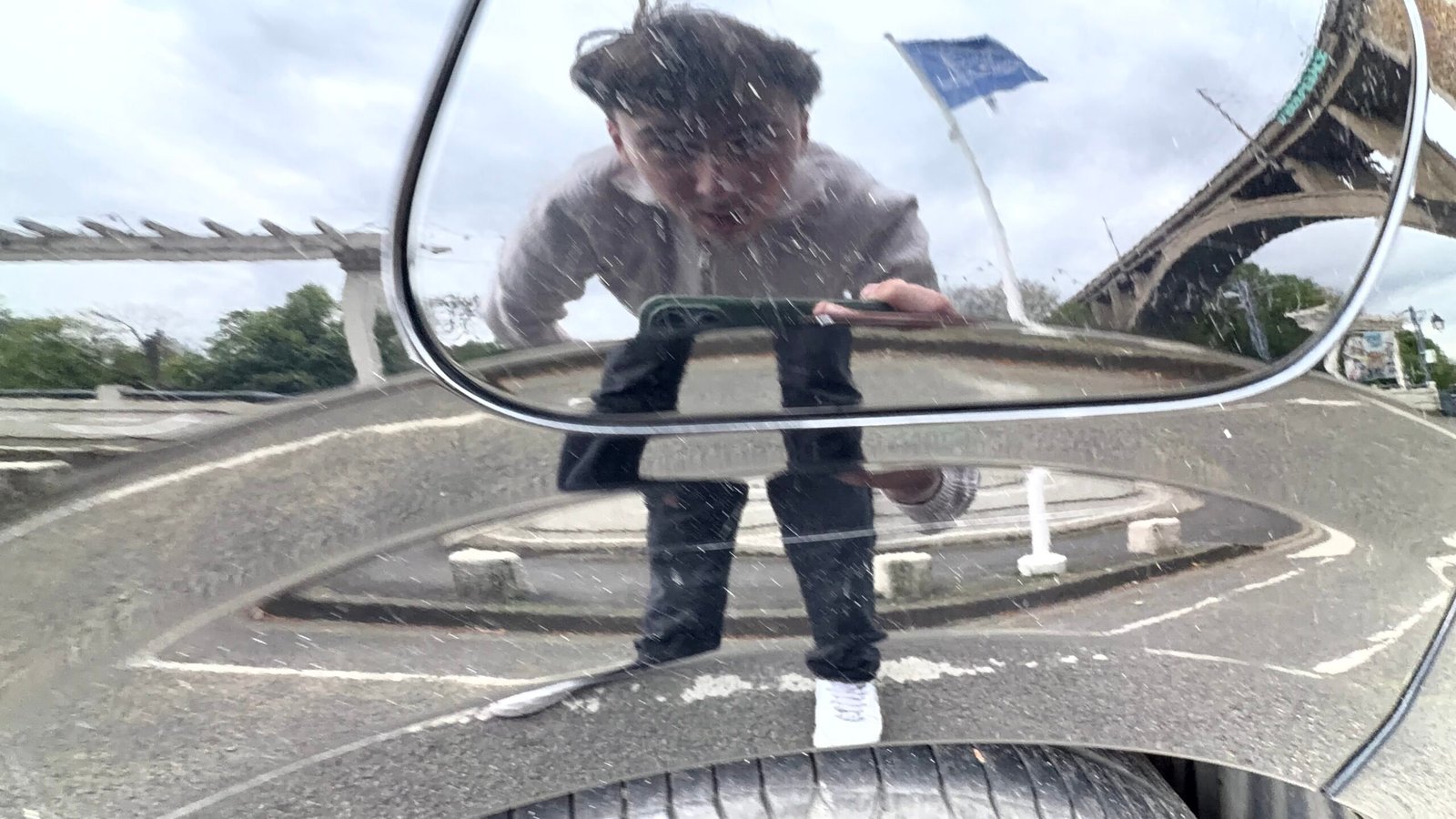 Peugeot 208 allure boîte automatique 1.2 essence 130